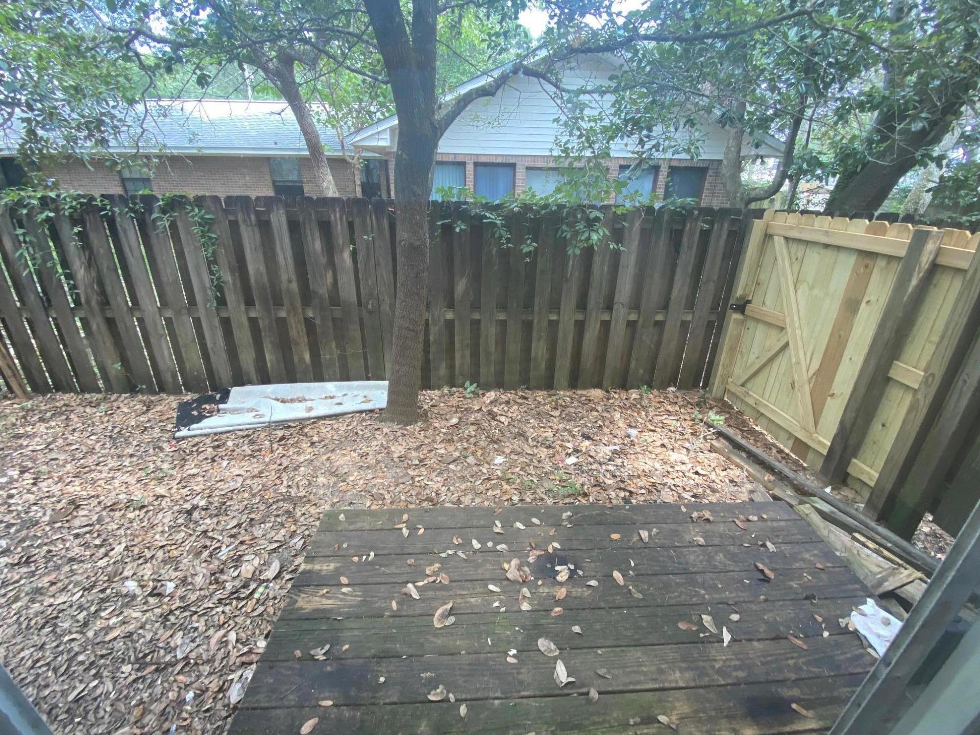 SHADY OAKS - Residential Lease