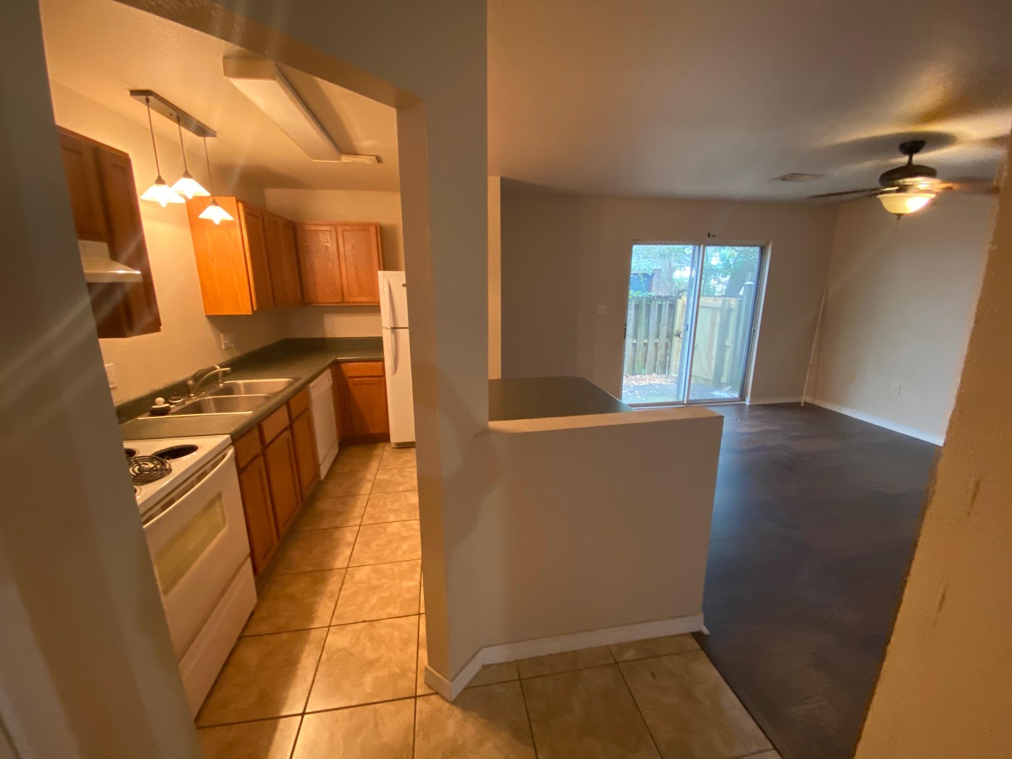 SHADY OAKS - Residential Lease