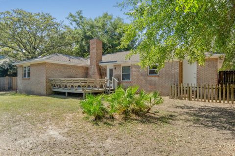 A home in Niceville