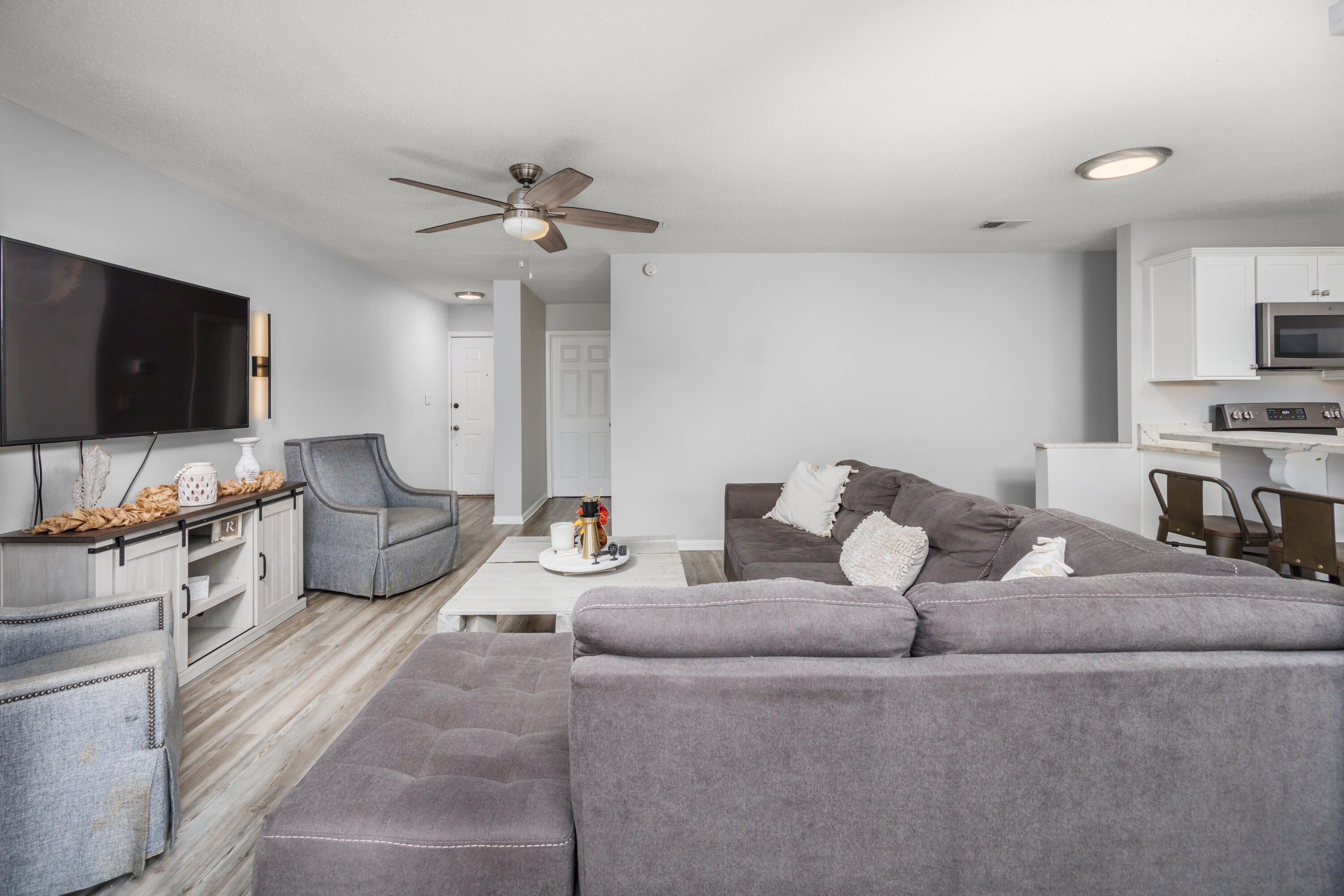 SPANISH VILLAS CONDO - Residential
