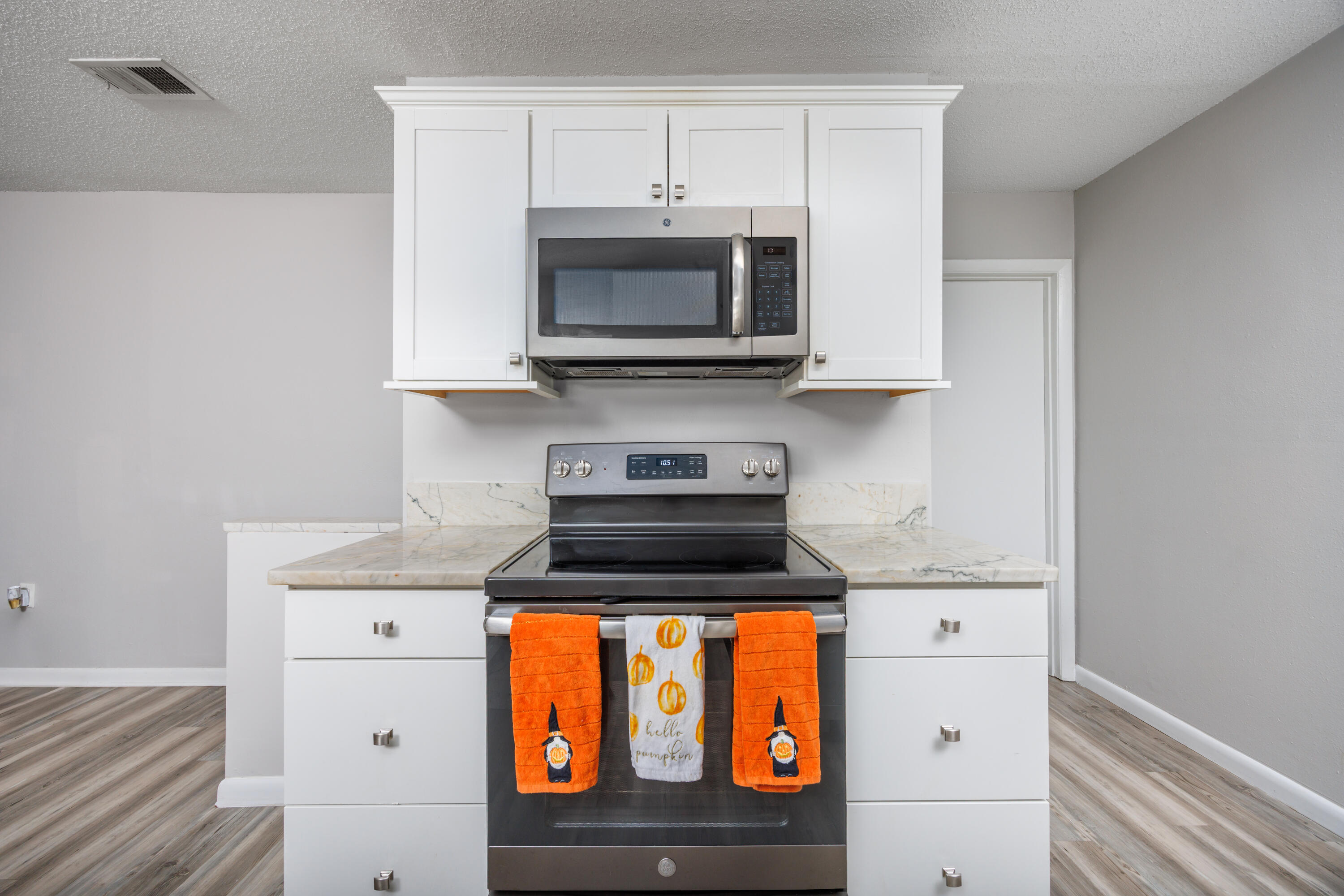 SPANISH VILLAS CONDO - Residential
