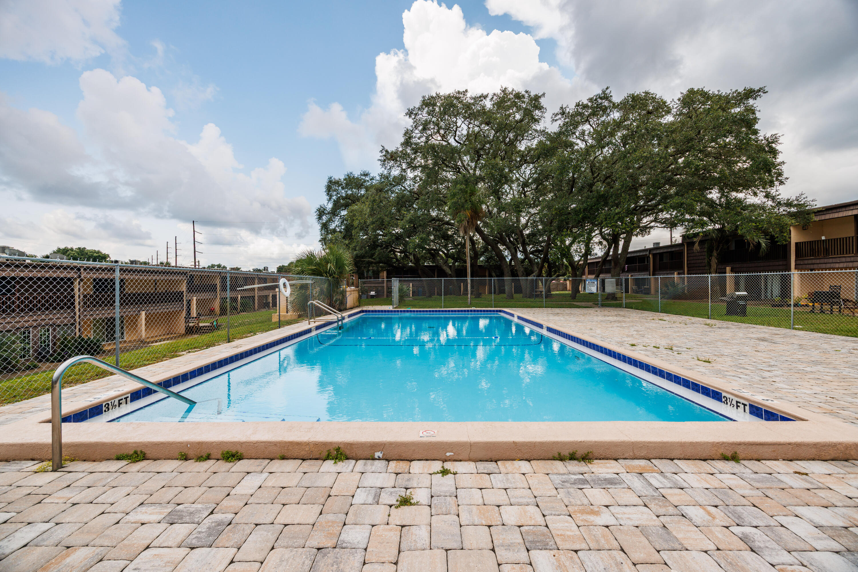 SPANISH VILLAS CONDO - Residential