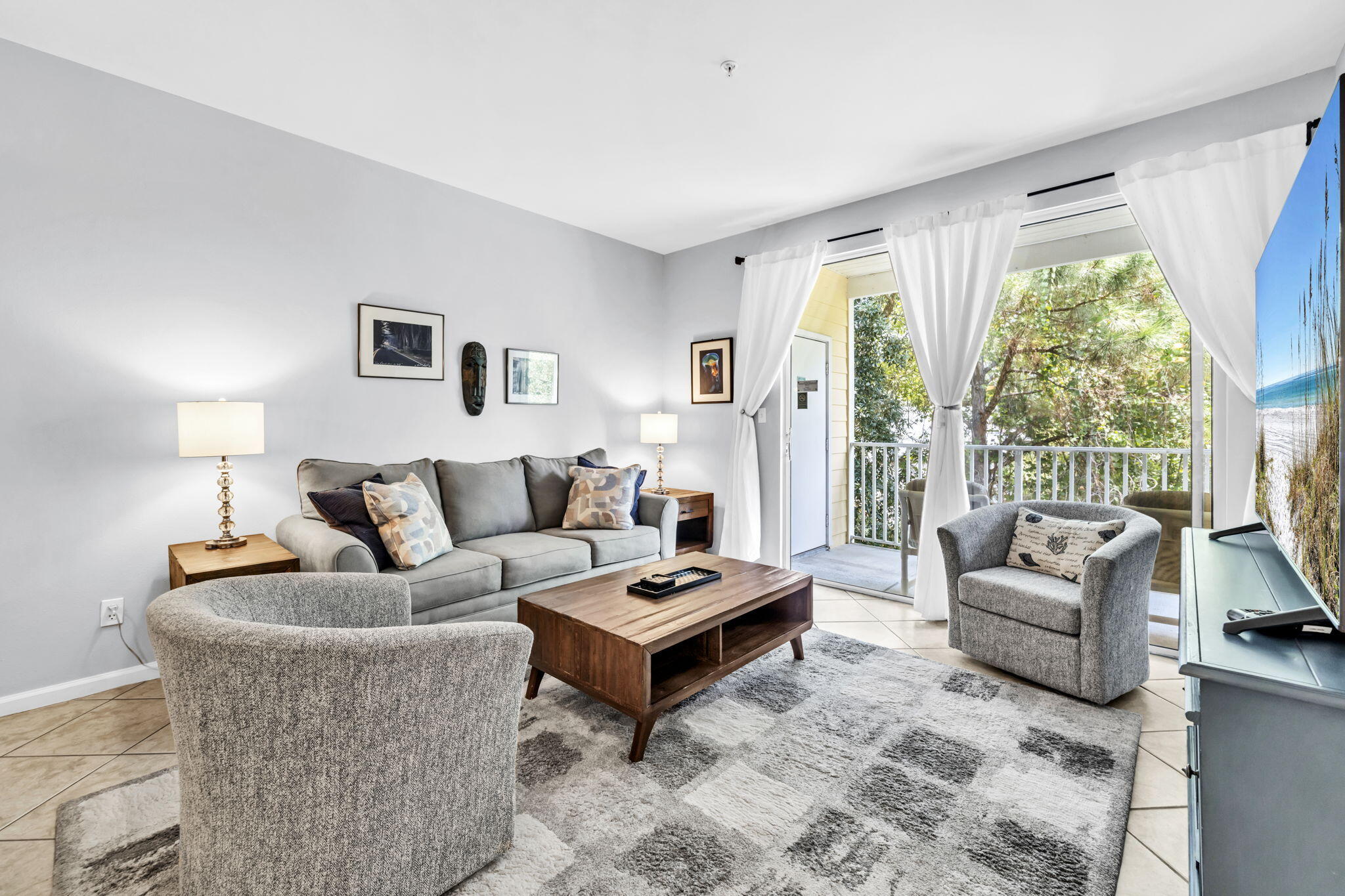POINT OF VIEW CONDO - Residential