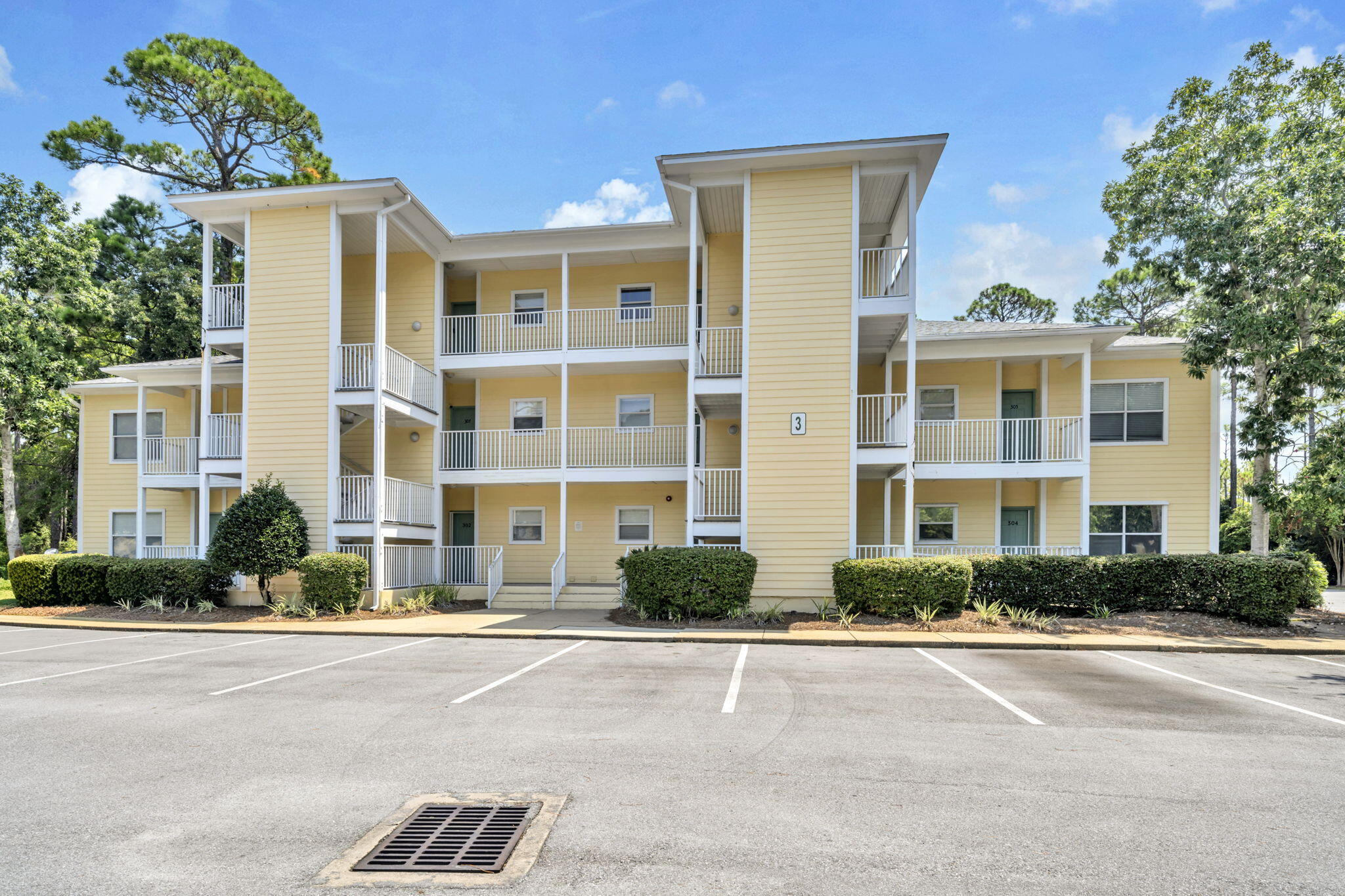 POINT OF VIEW CONDO - Residential