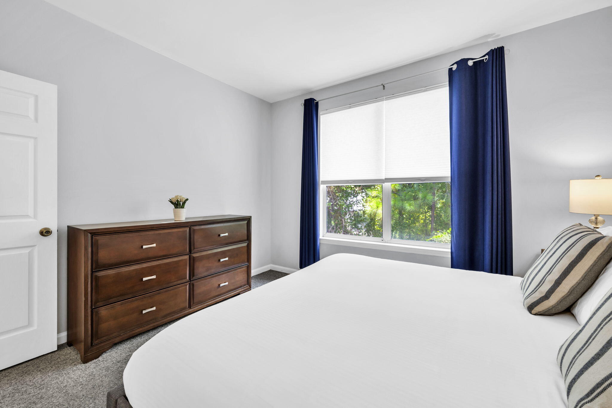 POINT OF VIEW CONDO - Residential