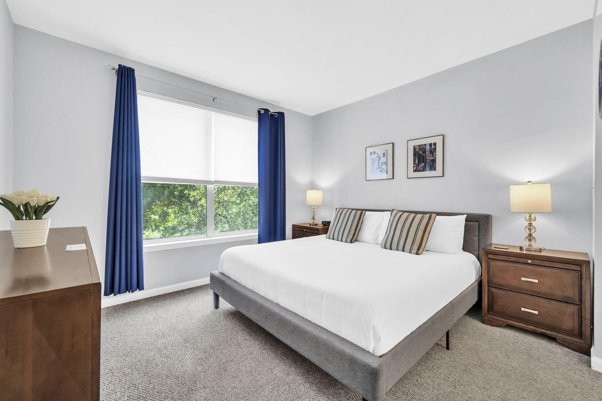 POINT OF VIEW CONDO - Residential