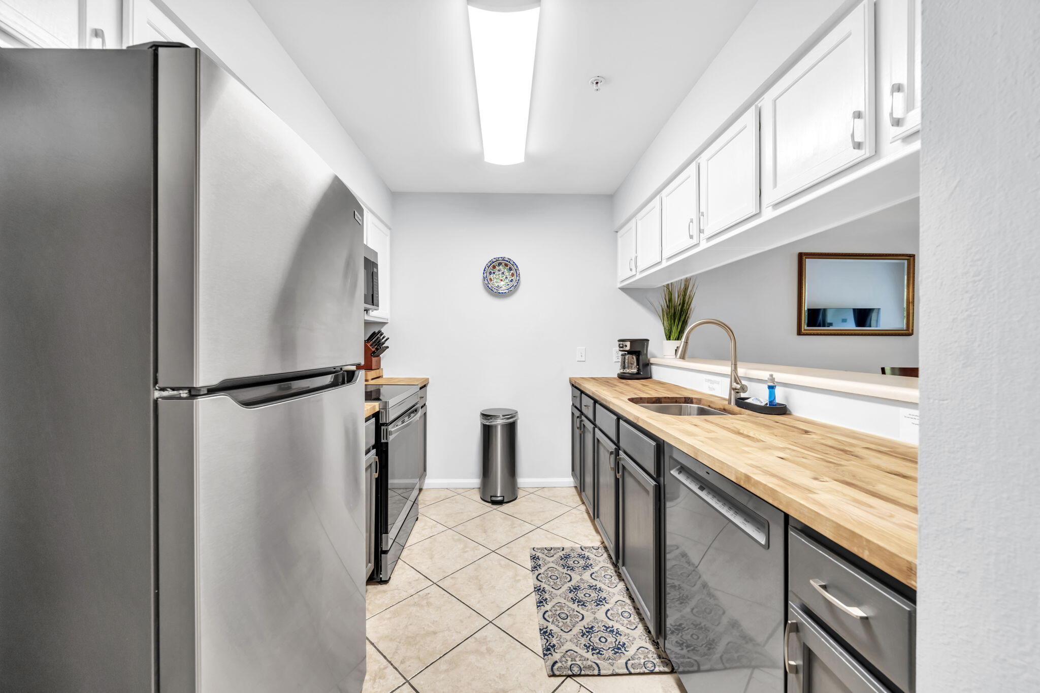 POINT OF VIEW CONDO - Residential