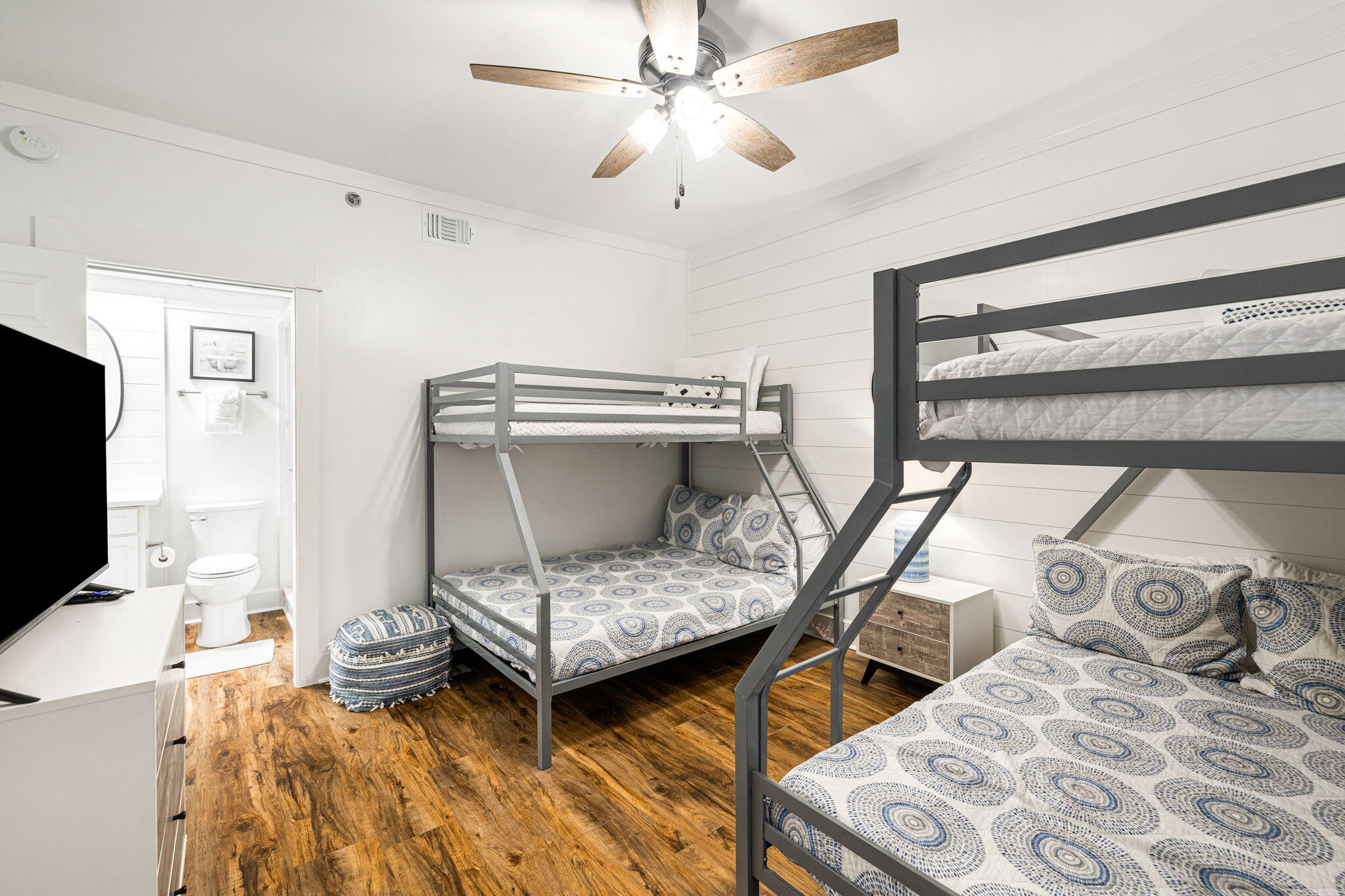 HIGH POINTE RESORT CONDO - Residential