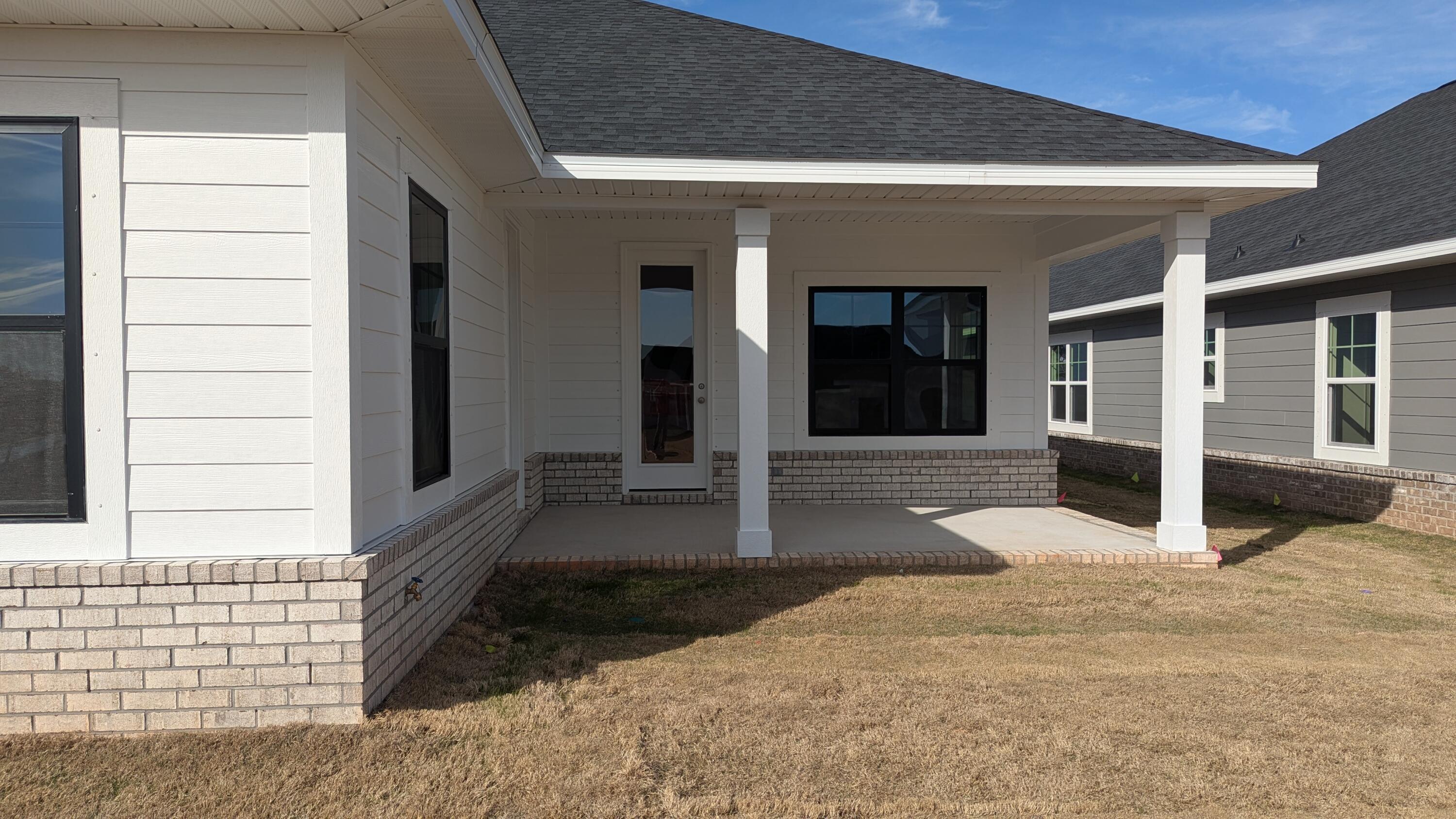 THE BLUFFS AT LAFAYETTE - Residential