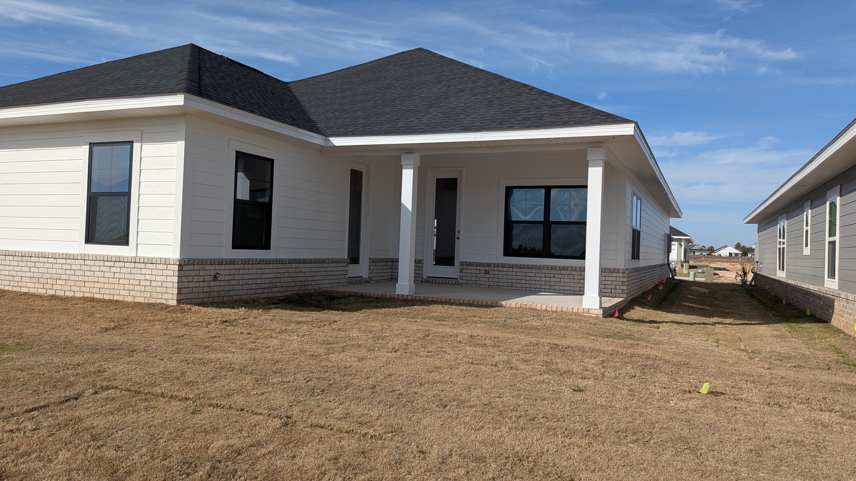 THE BLUFFS AT LAFAYETTE - Residential