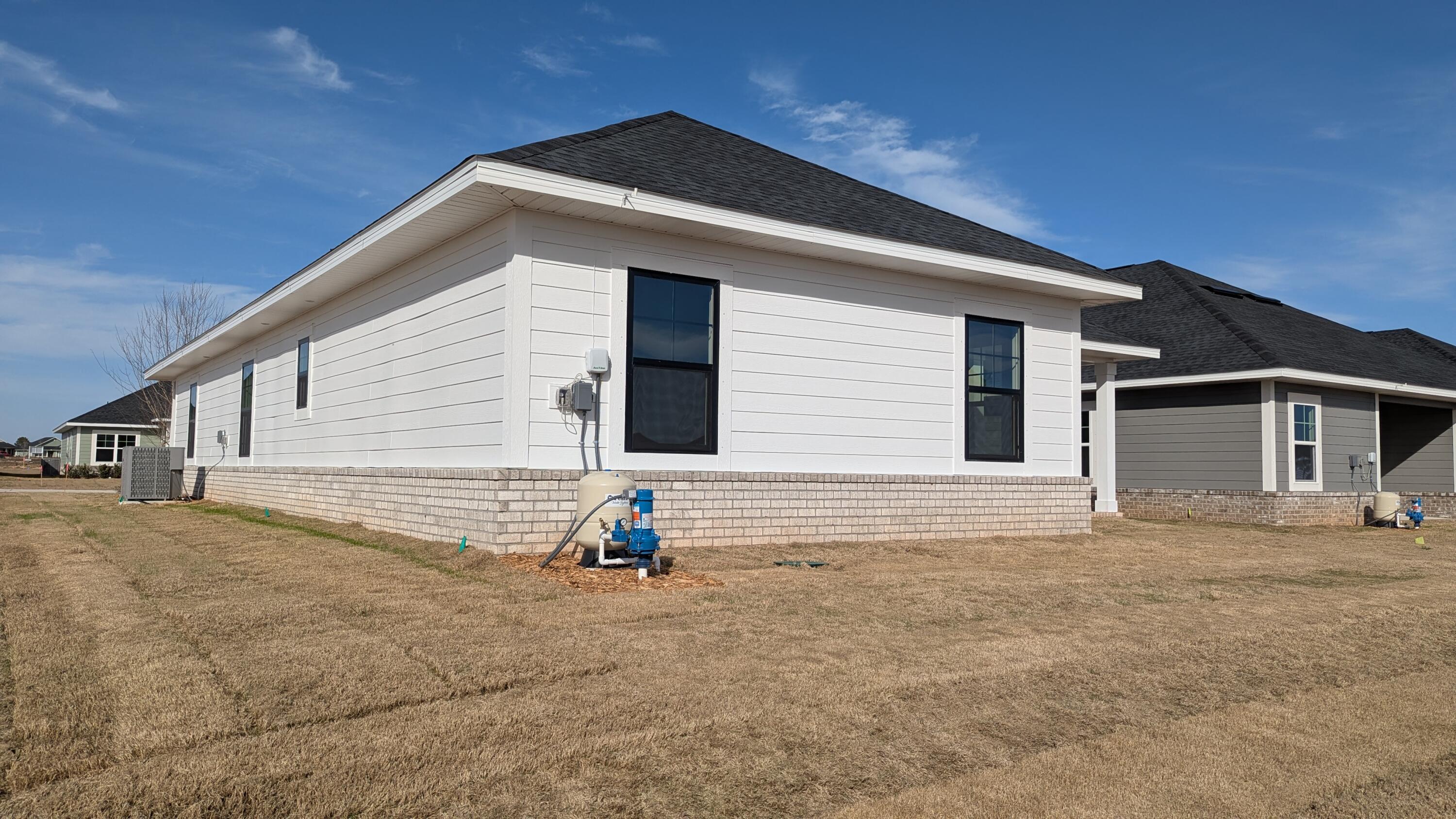 THE BLUFFS AT LAFAYETTE - Residential