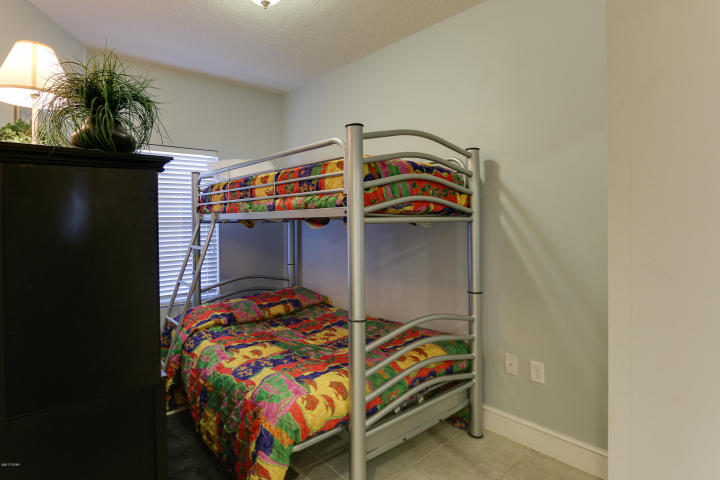 MAJESTIC BEACH TOWERS II - Residential