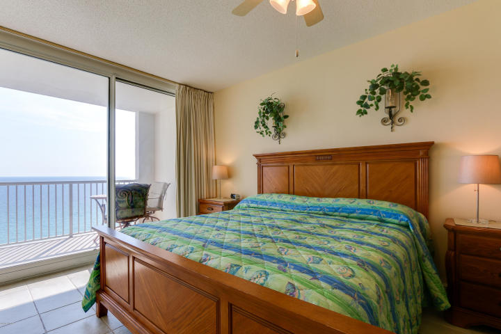 MAJESTIC BEACH TOWERS II - Residential