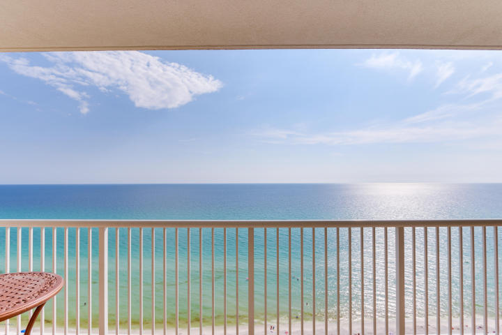 MAJESTIC BEACH TOWERS II - Residential