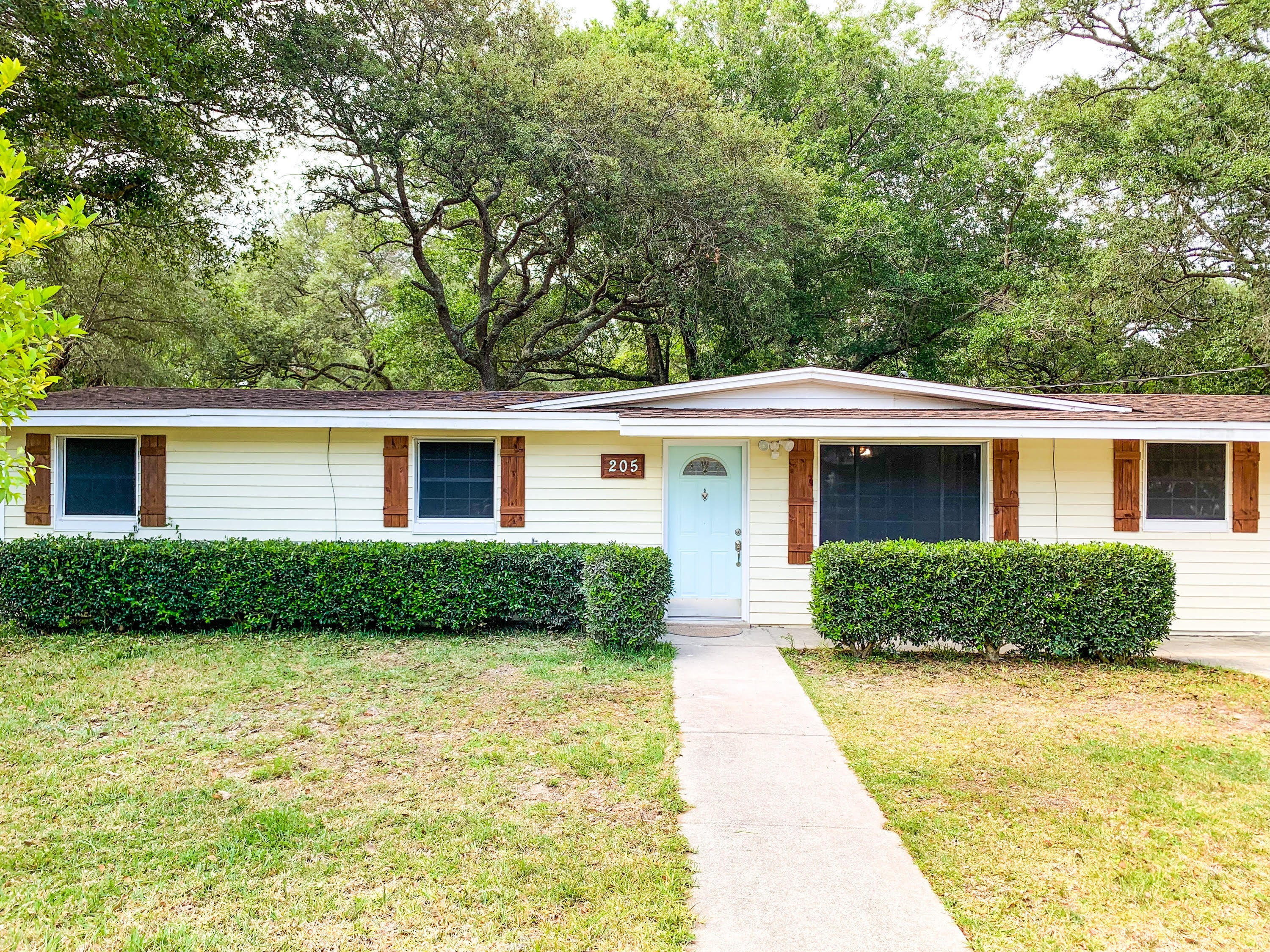 BRADYS S/D - Residential