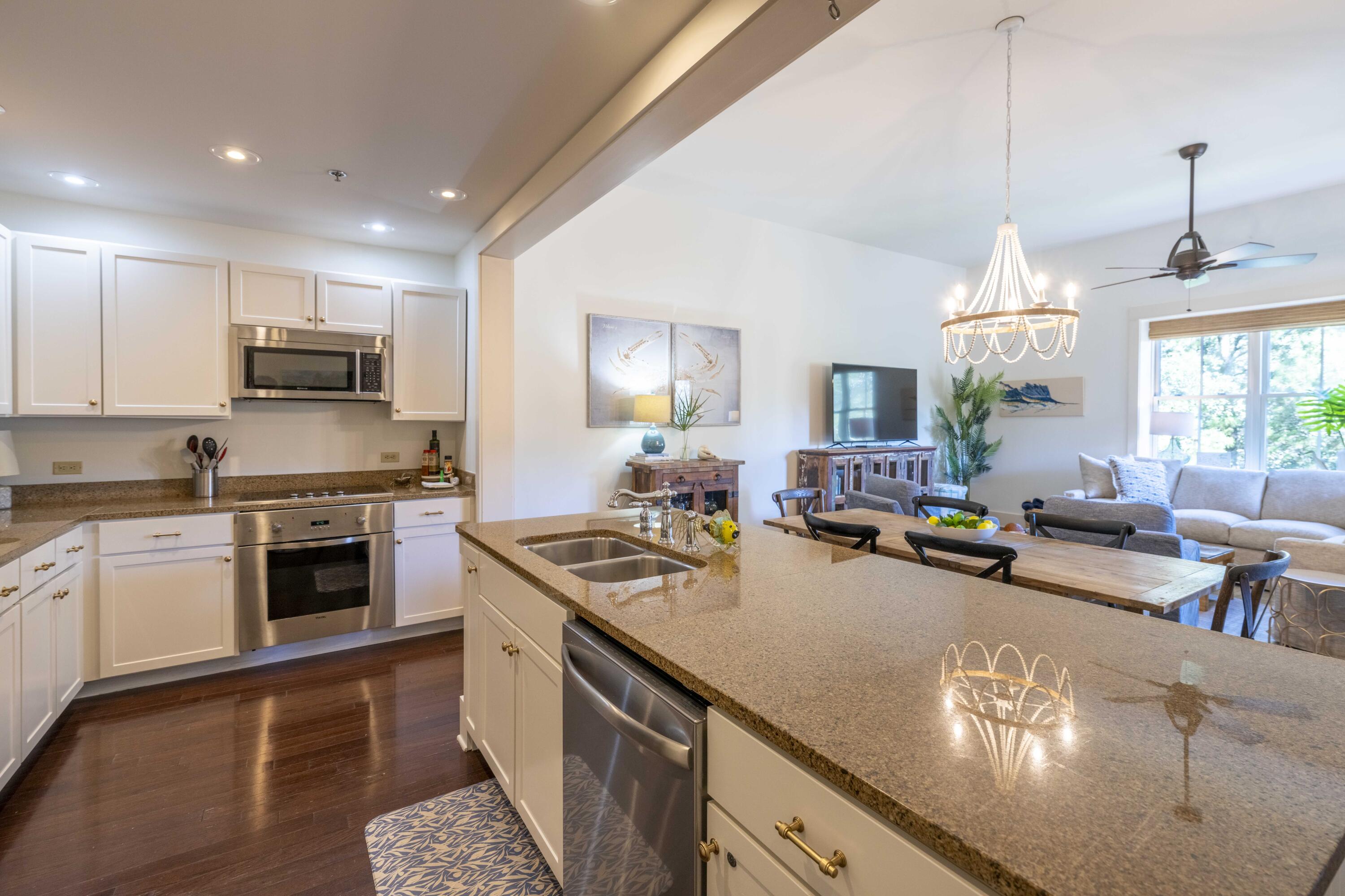 REDFISH VILLAGE - Residential