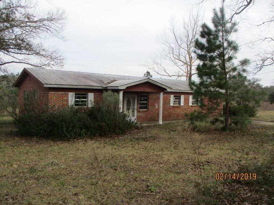 Employees and family members residing with employees of JPMorgan Chase Bank, N.A, its affiliates or subsidiaries are strictly prohibited from directly or indirectly purchasing any property owned by JPMorgan Chase Bank, N.A.