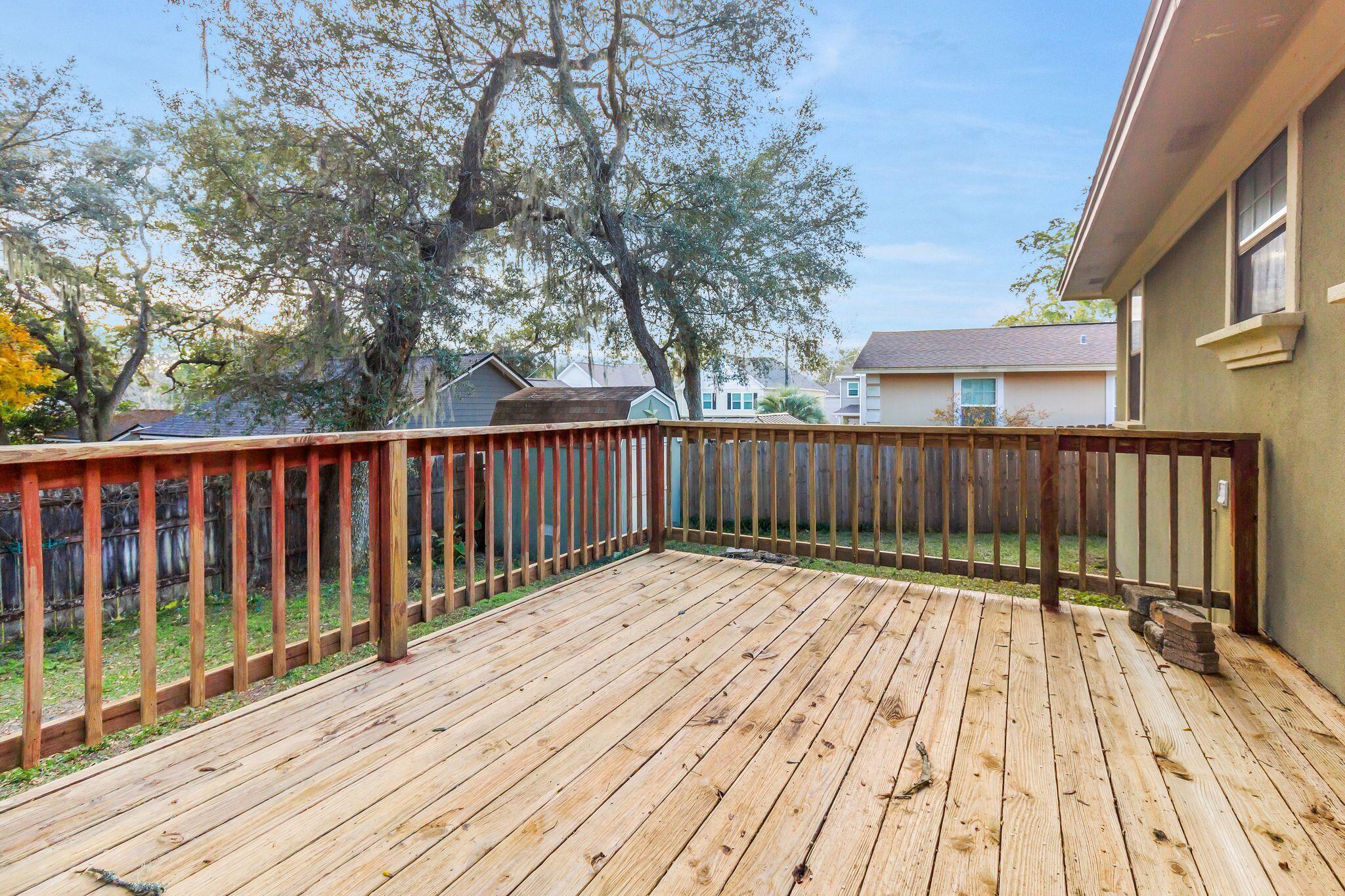 HELMS & ALLEN - Residential Lease