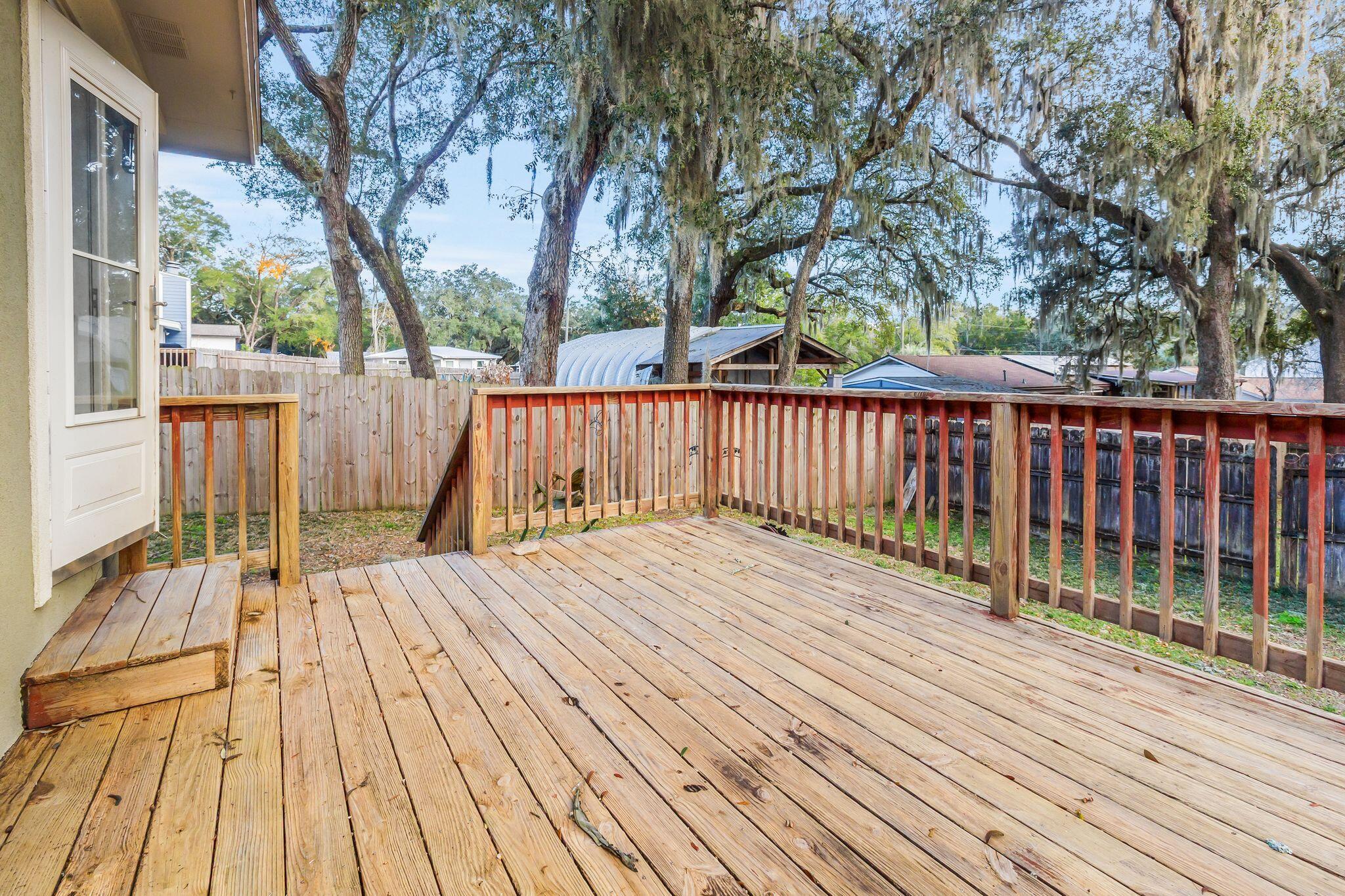 HELMS & ALLEN - Residential Lease