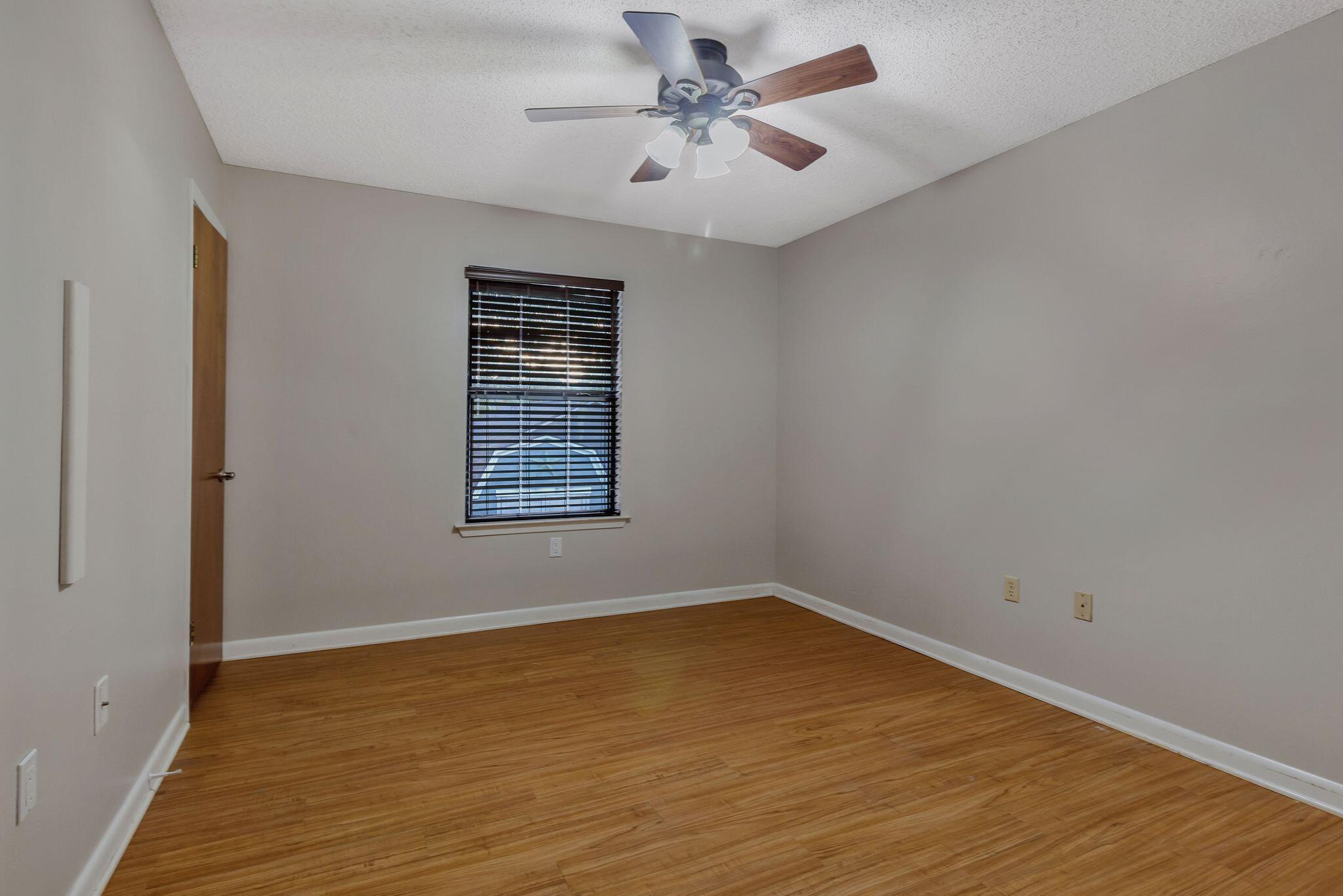 HELMS & ALLEN - Residential Lease