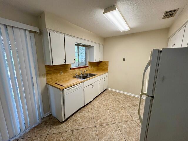PORT DIXIE - Residential Lease