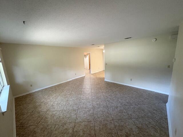 PORT DIXIE - Residential Lease