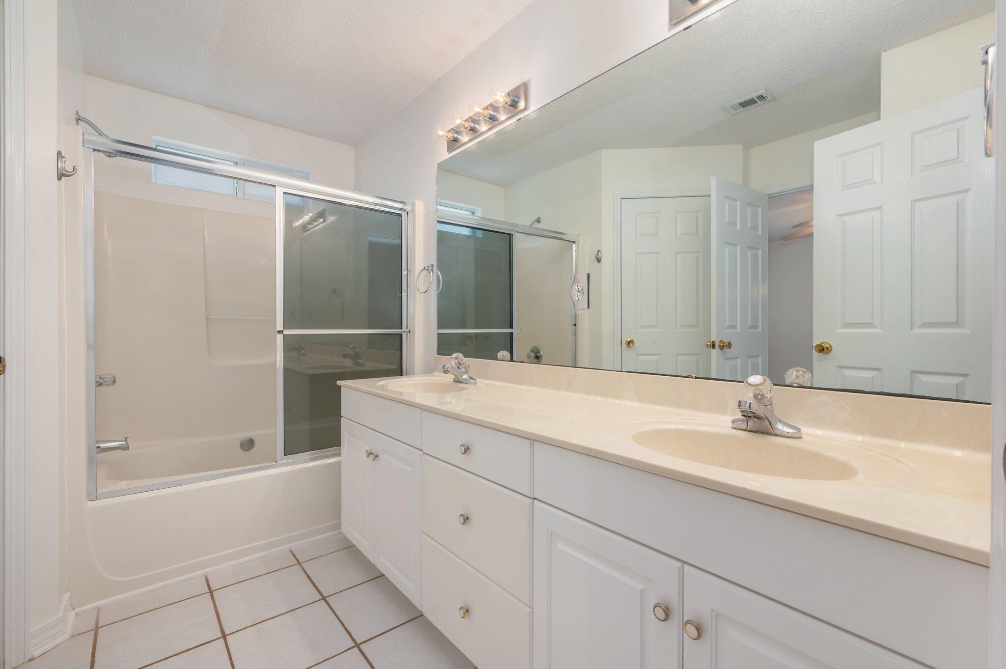 MAGNOLIA PLANATION - Residential Lease