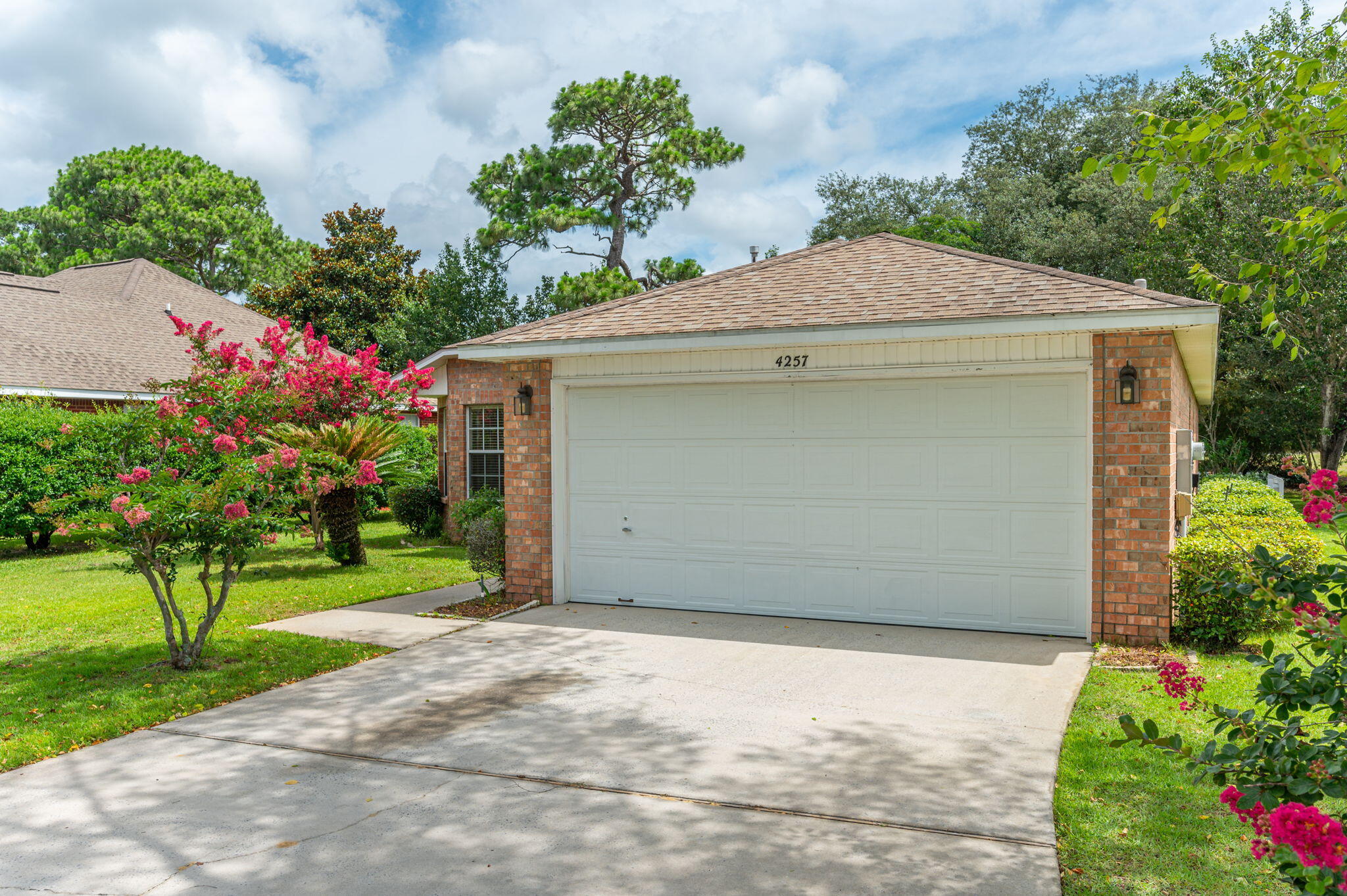 MAGNOLIA PLANATION - Residential Lease