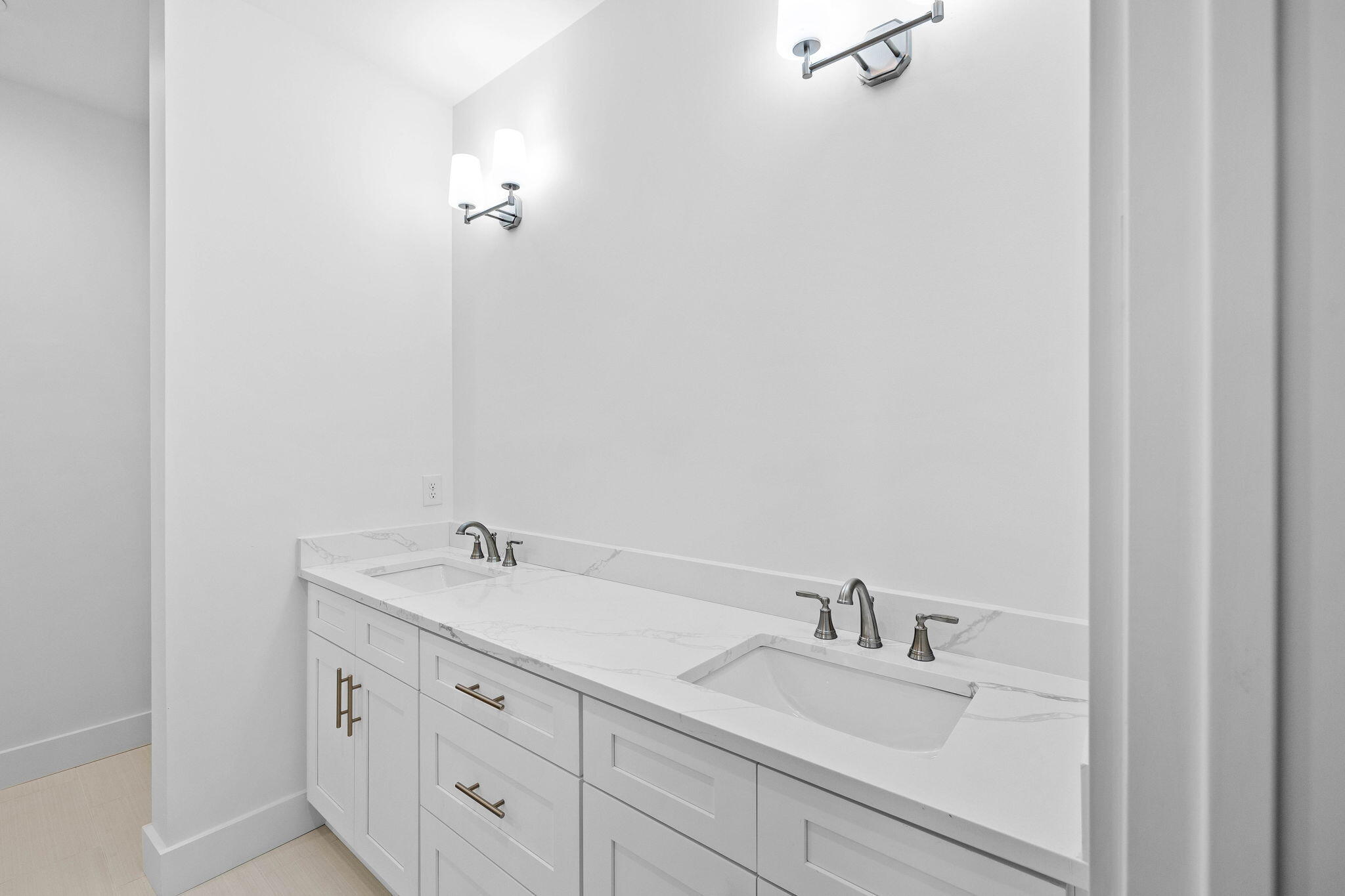 WILD HERON - Residential Lease