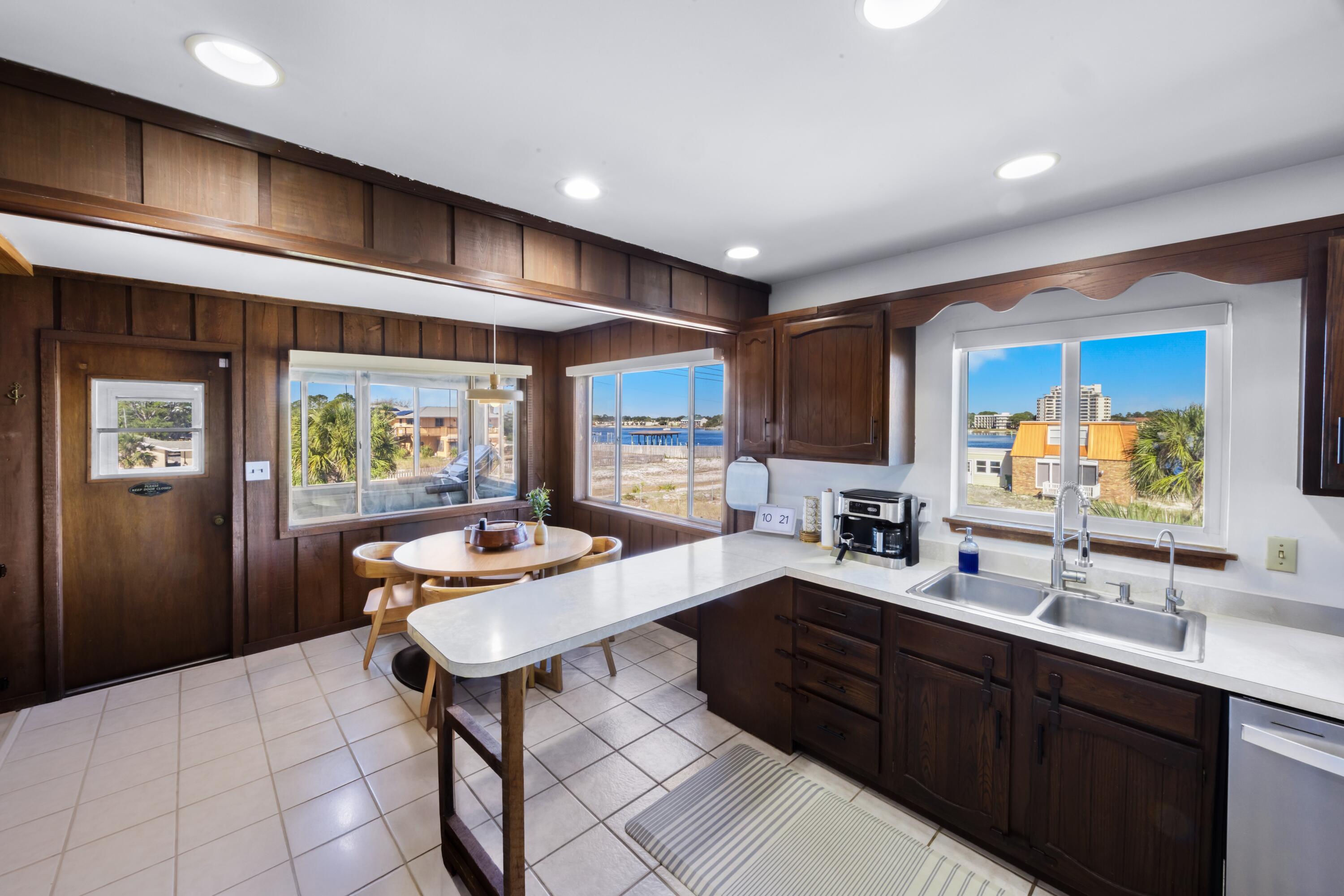 SANTA ROSA ISLAND - Residential