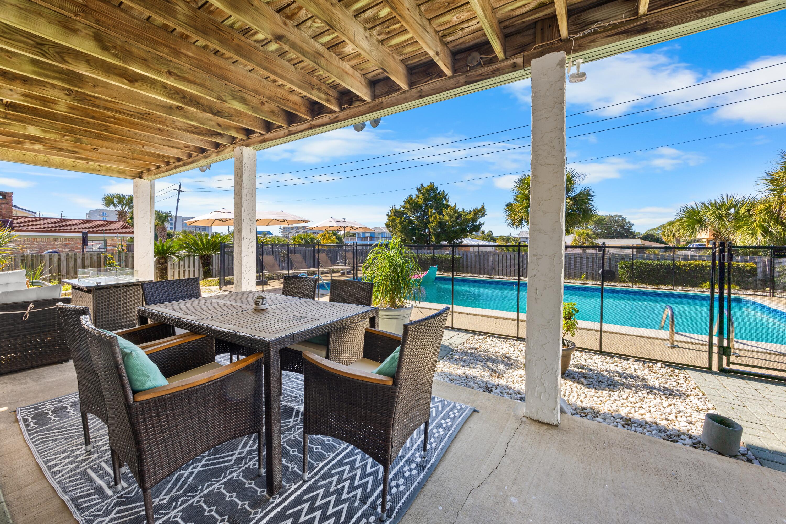 SANTA ROSA ISLAND - Residential