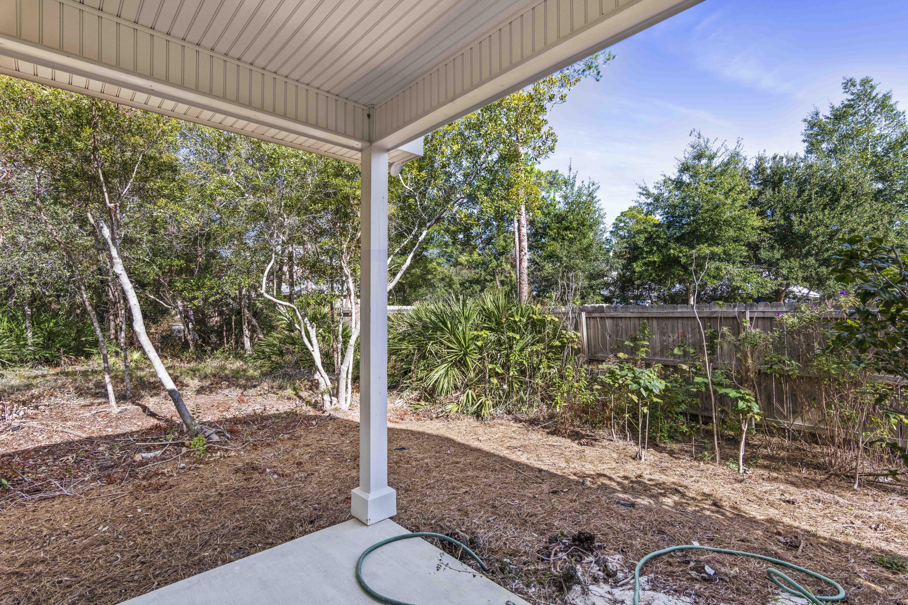 PELICAN BAY - Residential