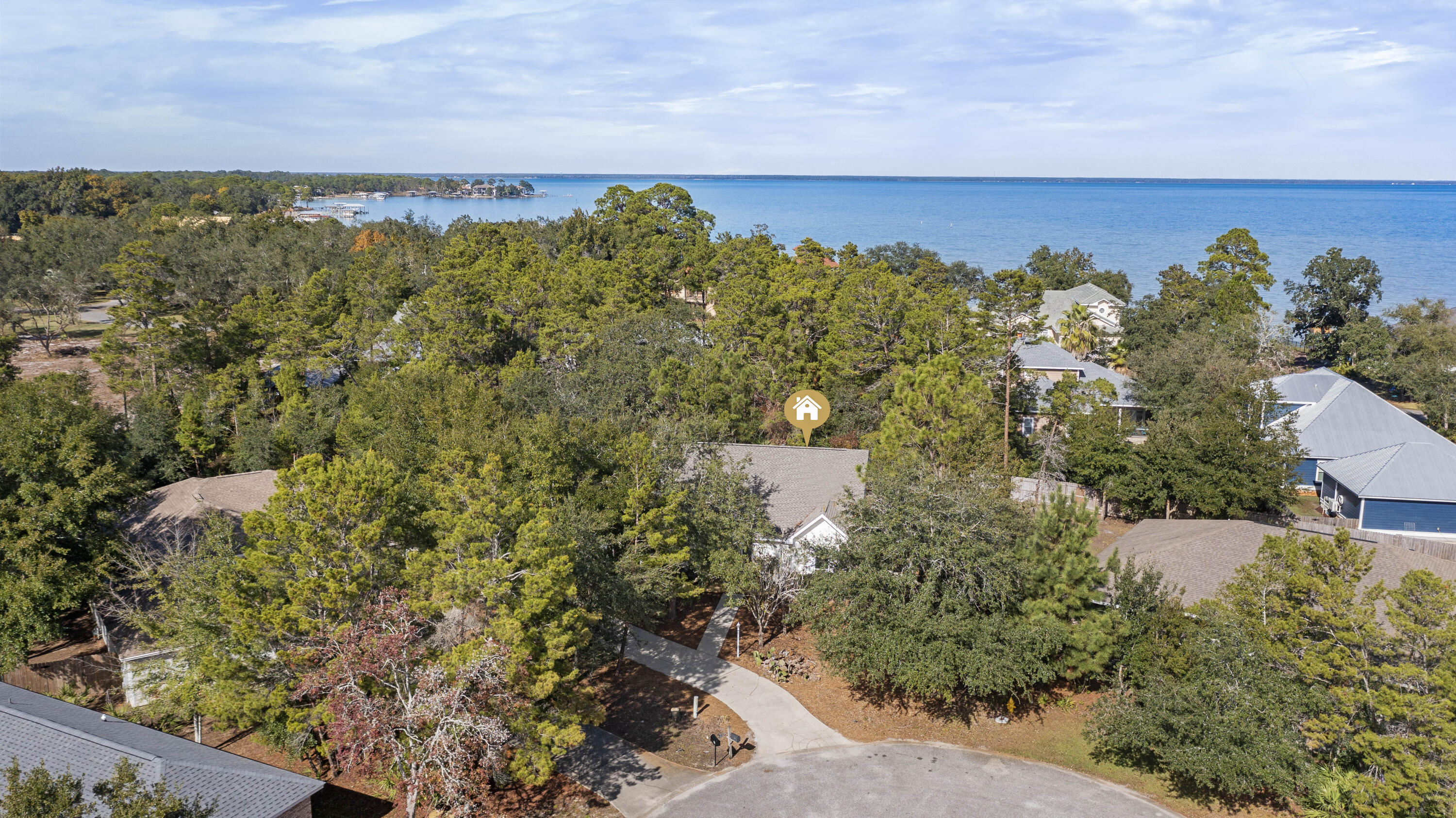 PELICAN BAY - Residential