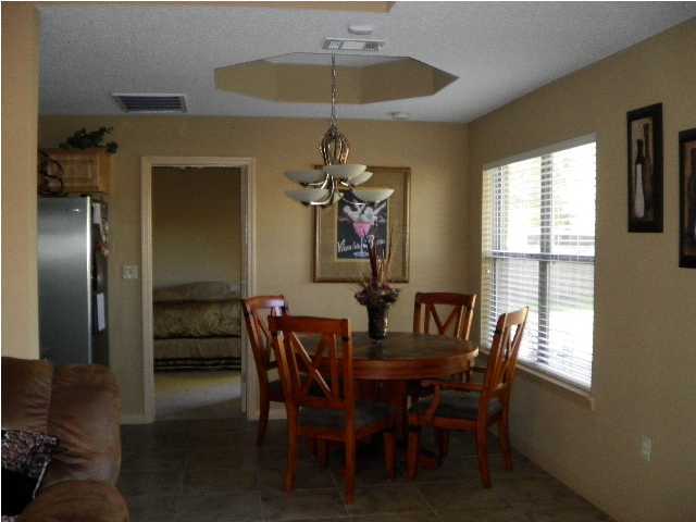 SPRING HOLLOW ESTATES - Residential Lease