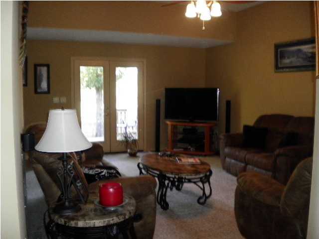 SPRING HOLLOW ESTATES - Residential Lease