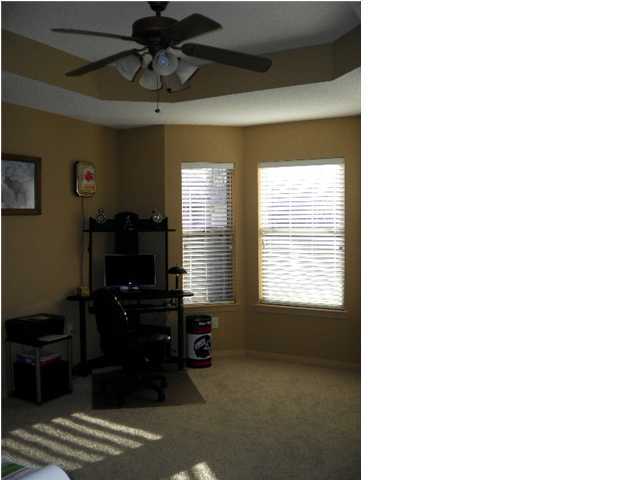 SPRING HOLLOW ESTATES - Residential Lease