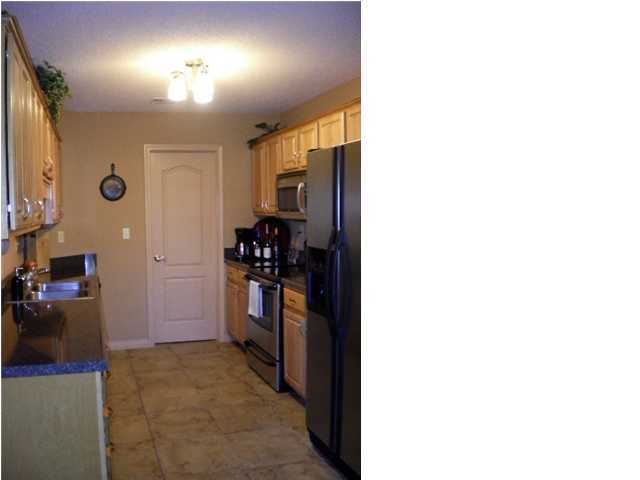 SPRING HOLLOW ESTATES - Residential Lease