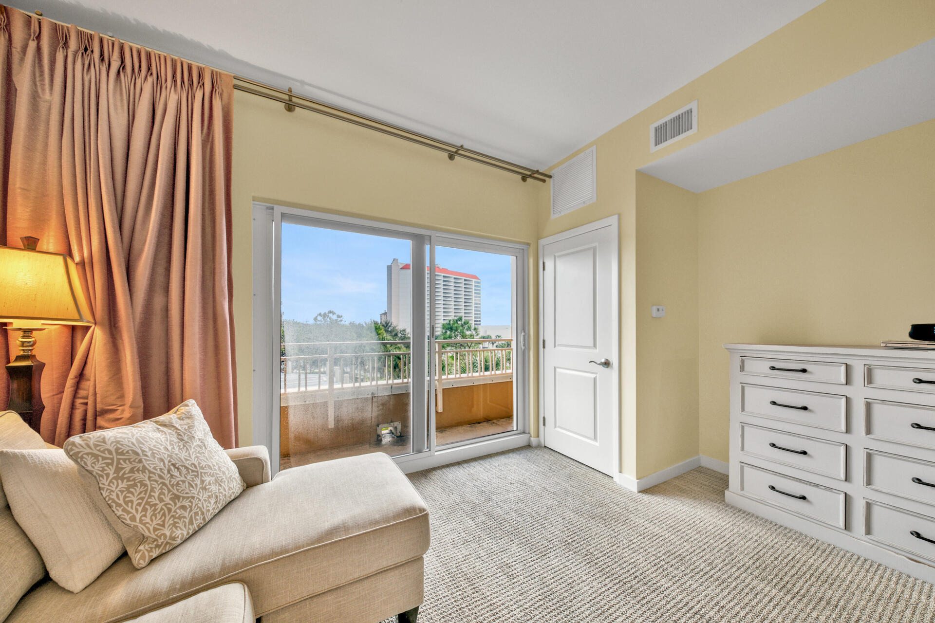 LUAU II - Residential