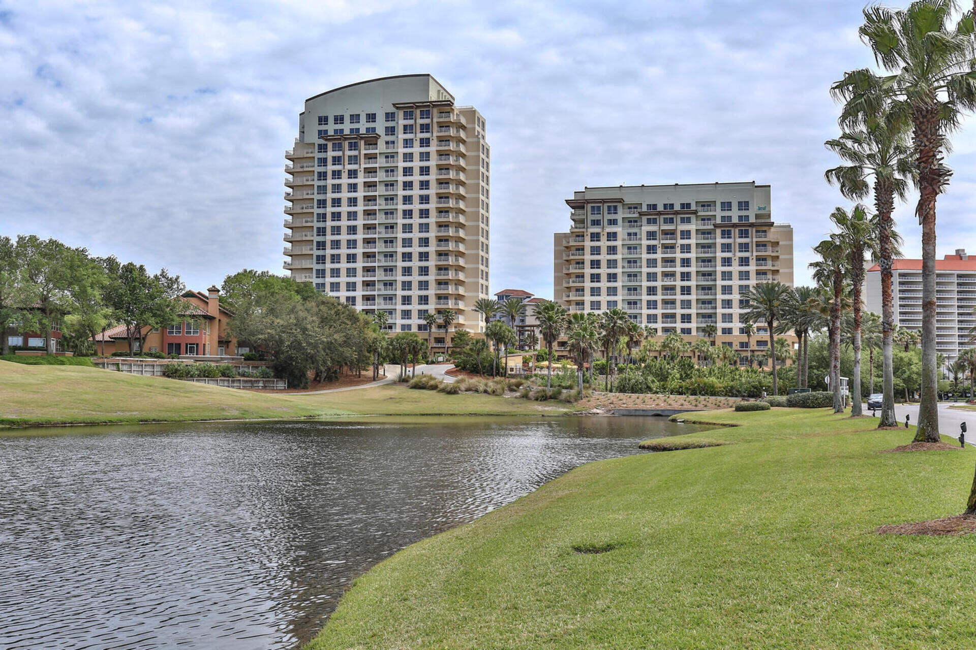 LUAU II - Residential