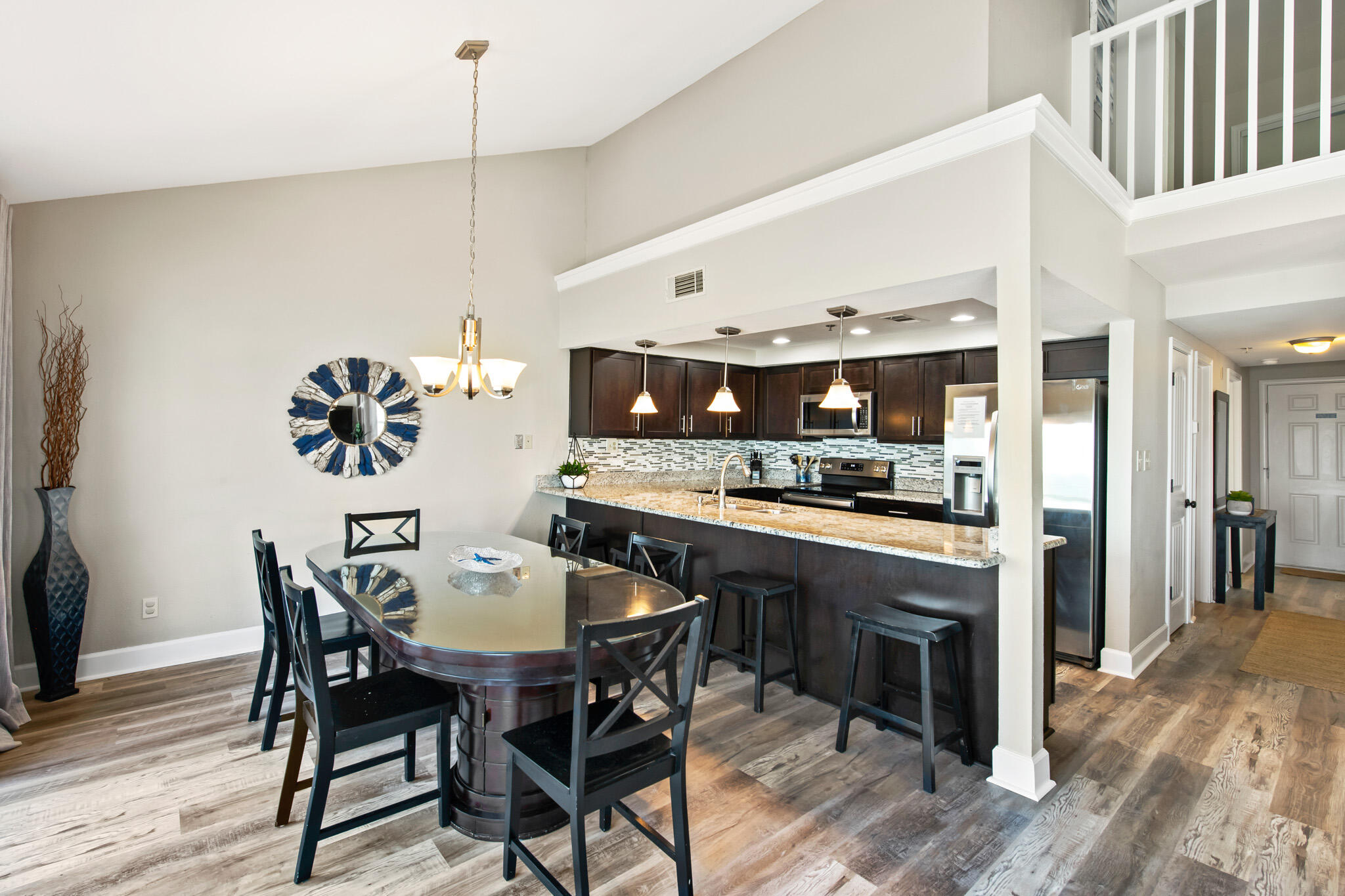 COMMODORE'S RETREAT LIMITED CONDO - Residential