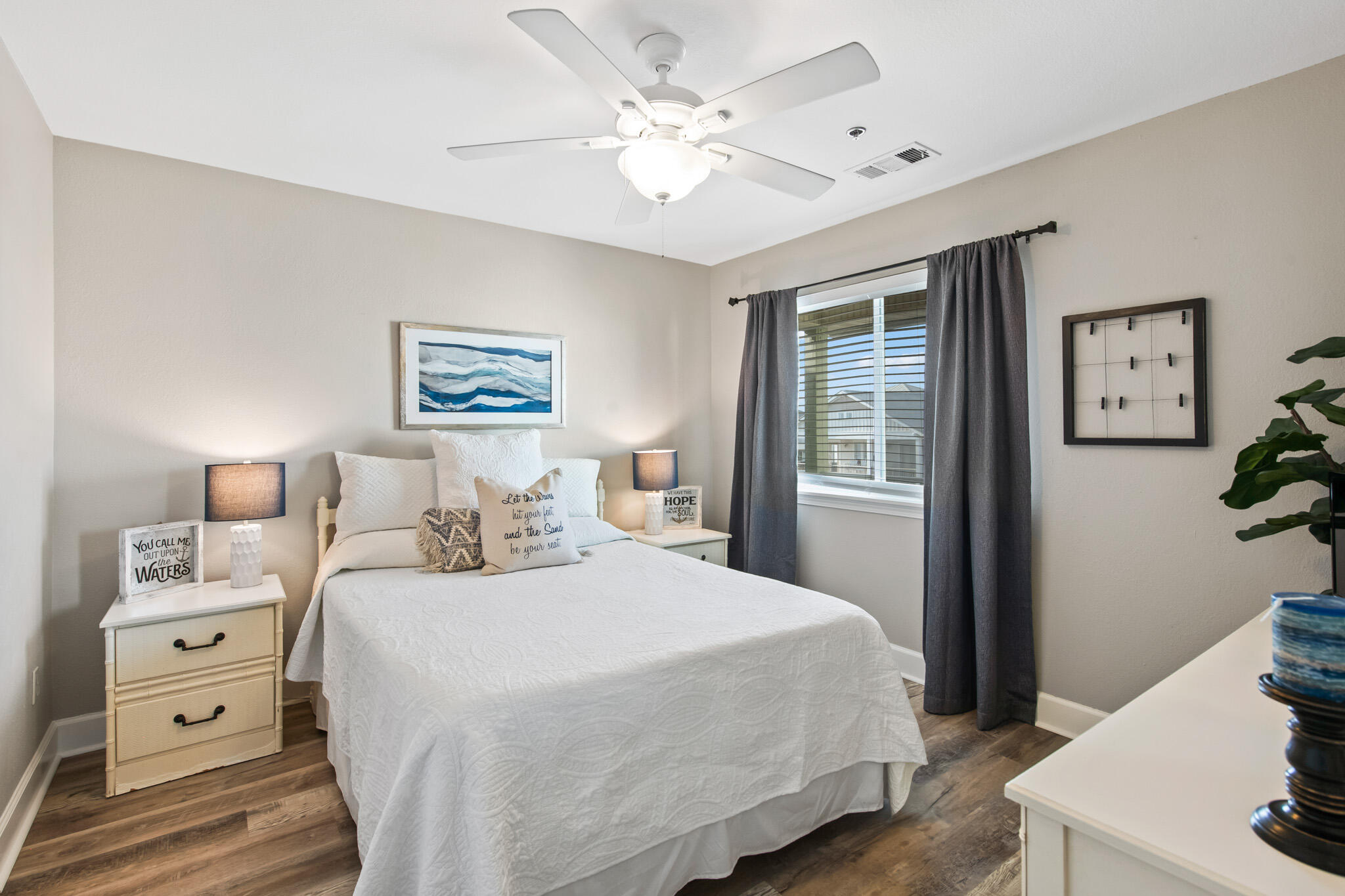 COMMODORE'S RETREAT LIMITED CONDO - Residential