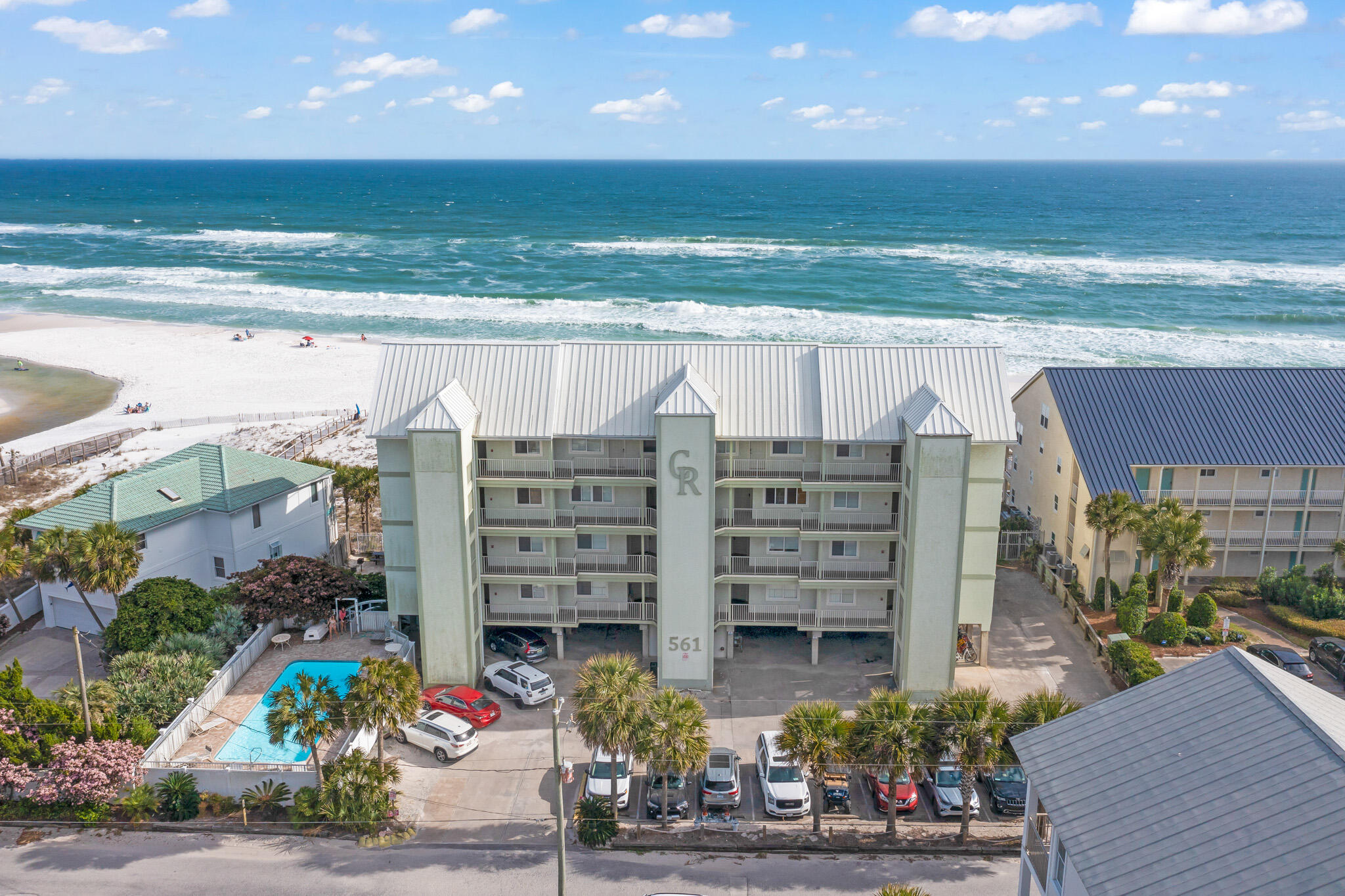 COMMODORE'S RETREAT LIMITED CONDO - Residential