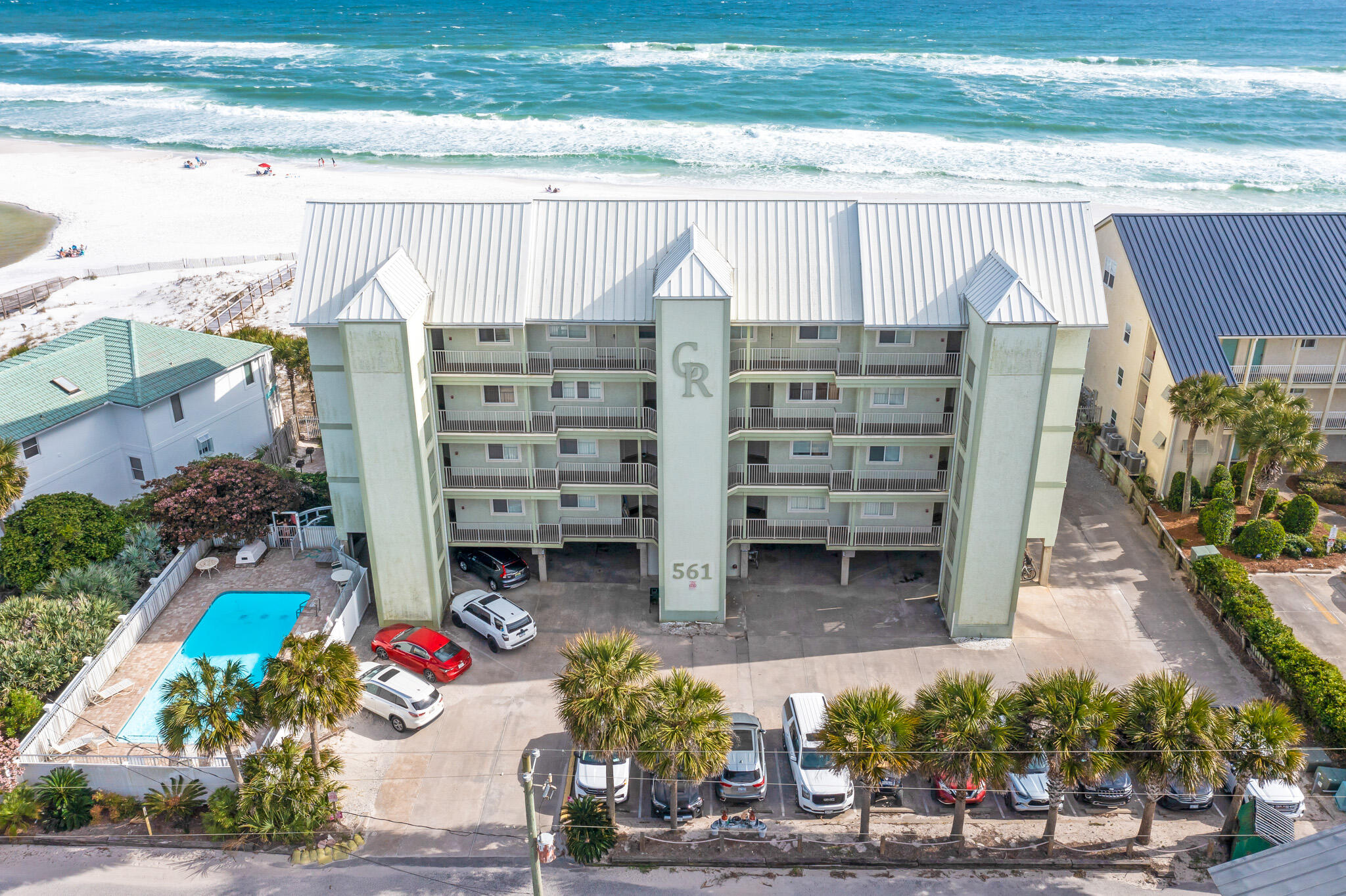 COMMODORE'S RETREAT LIMITED CONDO - Residential