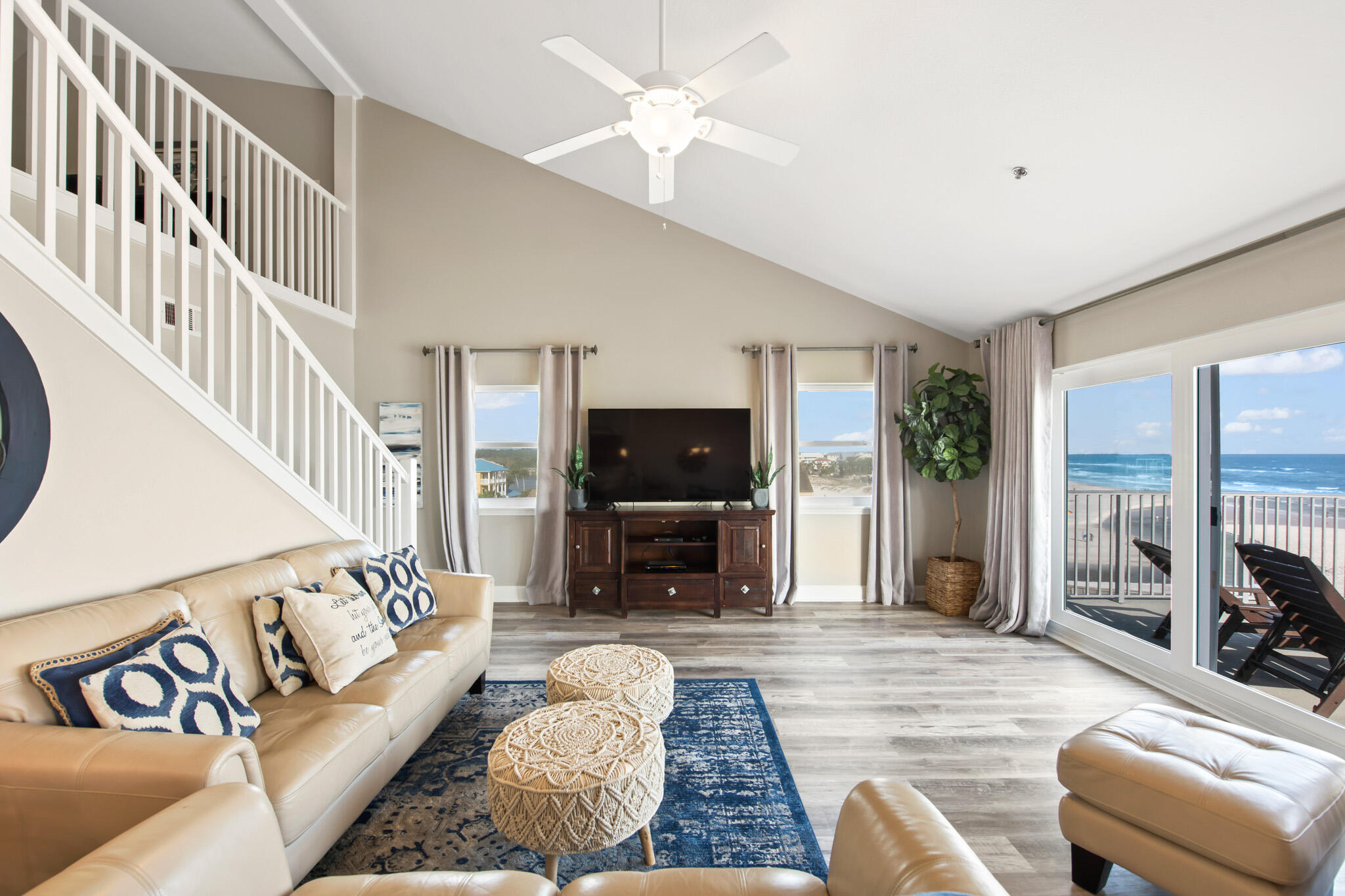 COMMODORE'S RETREAT LIMITED CONDO - Residential