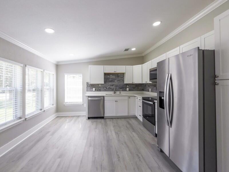 CRESTVIEW - Residential