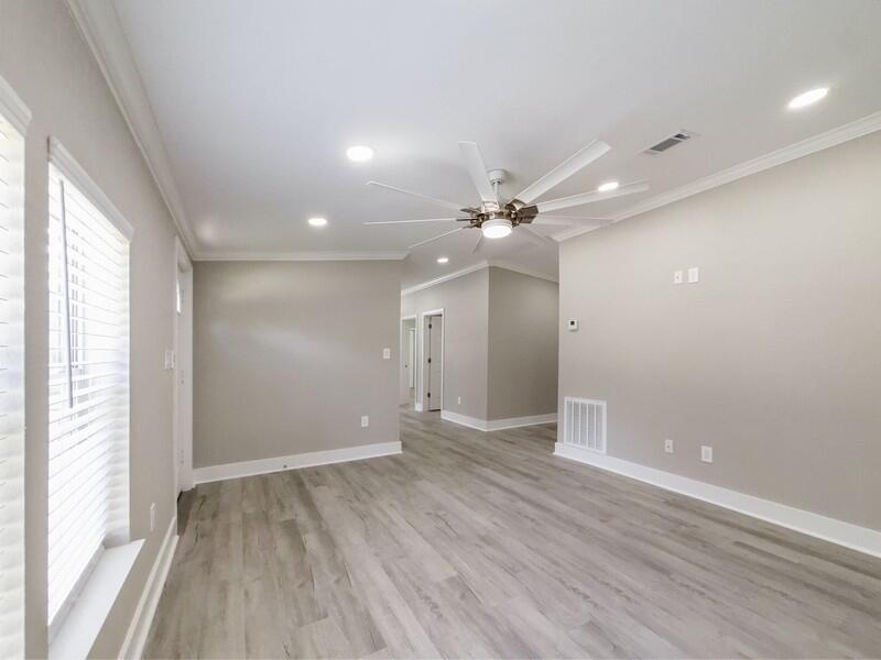 CRESTVIEW - Residential