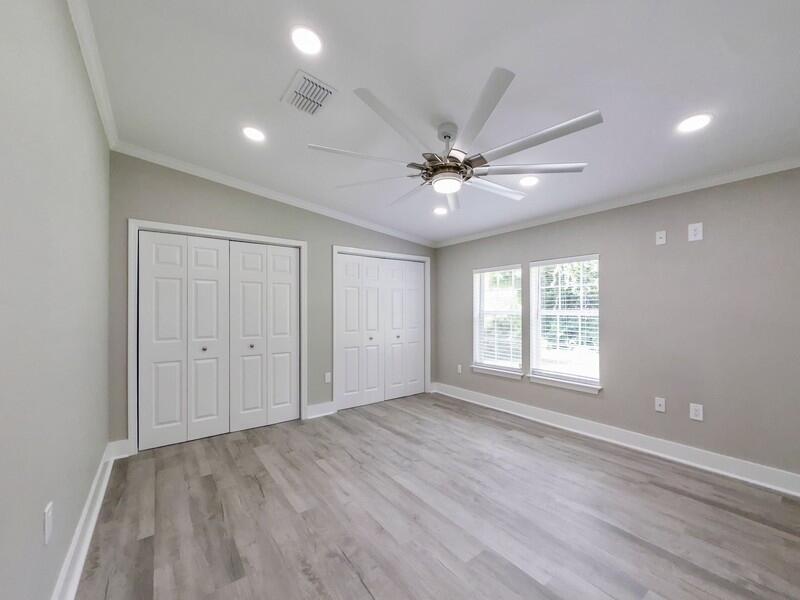 CRESTVIEW - Residential