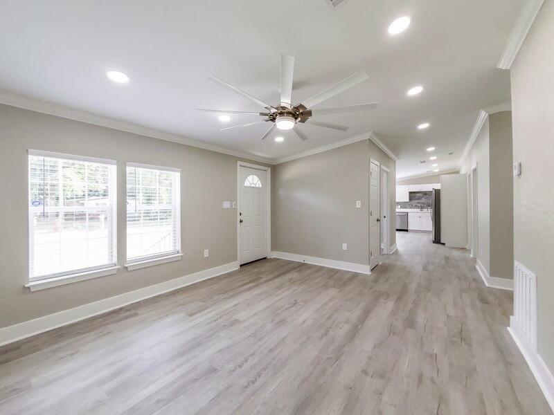CRESTVIEW - Residential