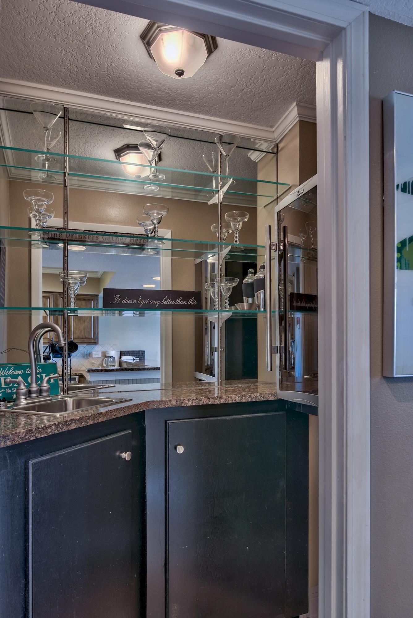 MAINSAIL CONDO PH 1 - Residential