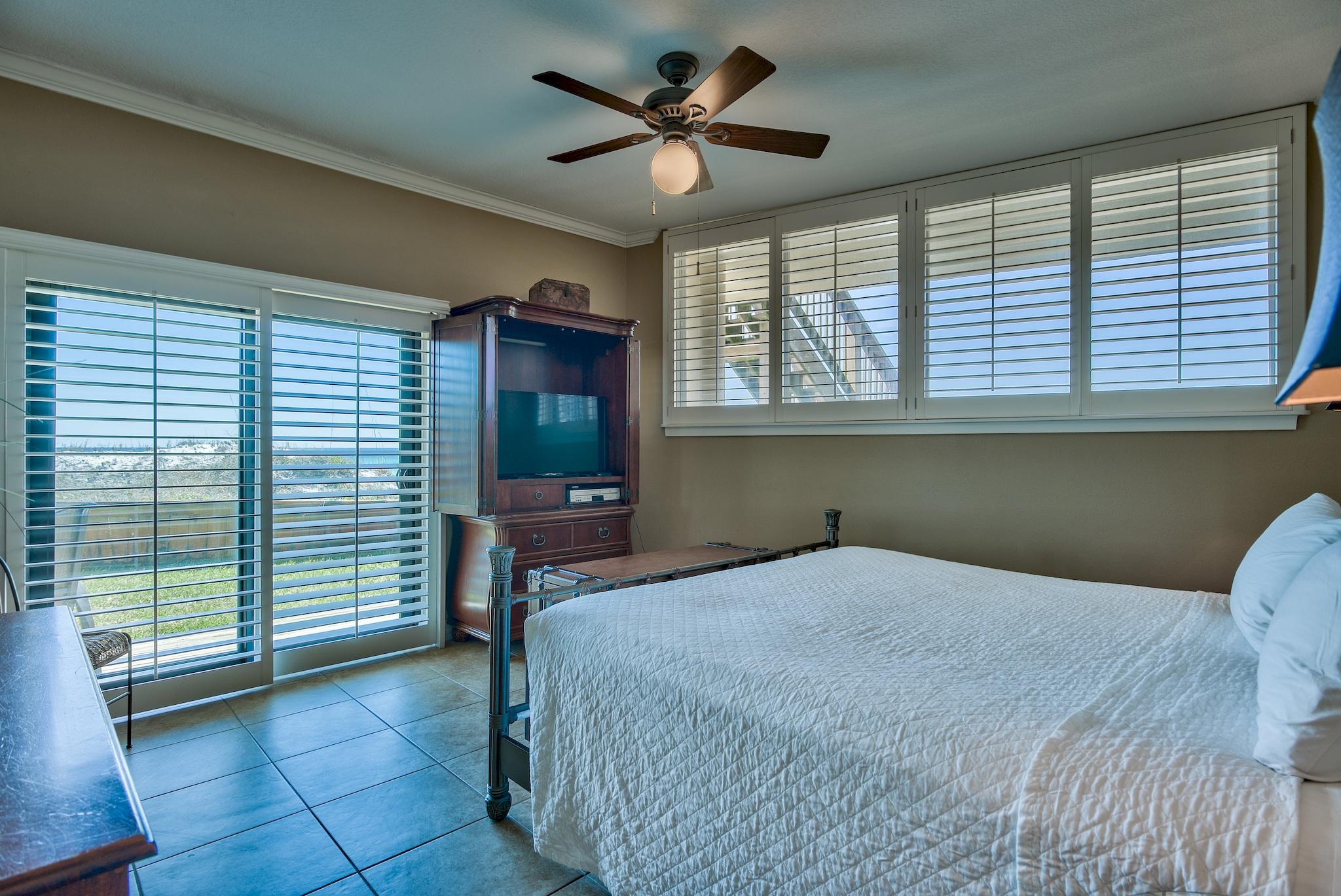 MAINSAIL CONDO PH 1 - Residential